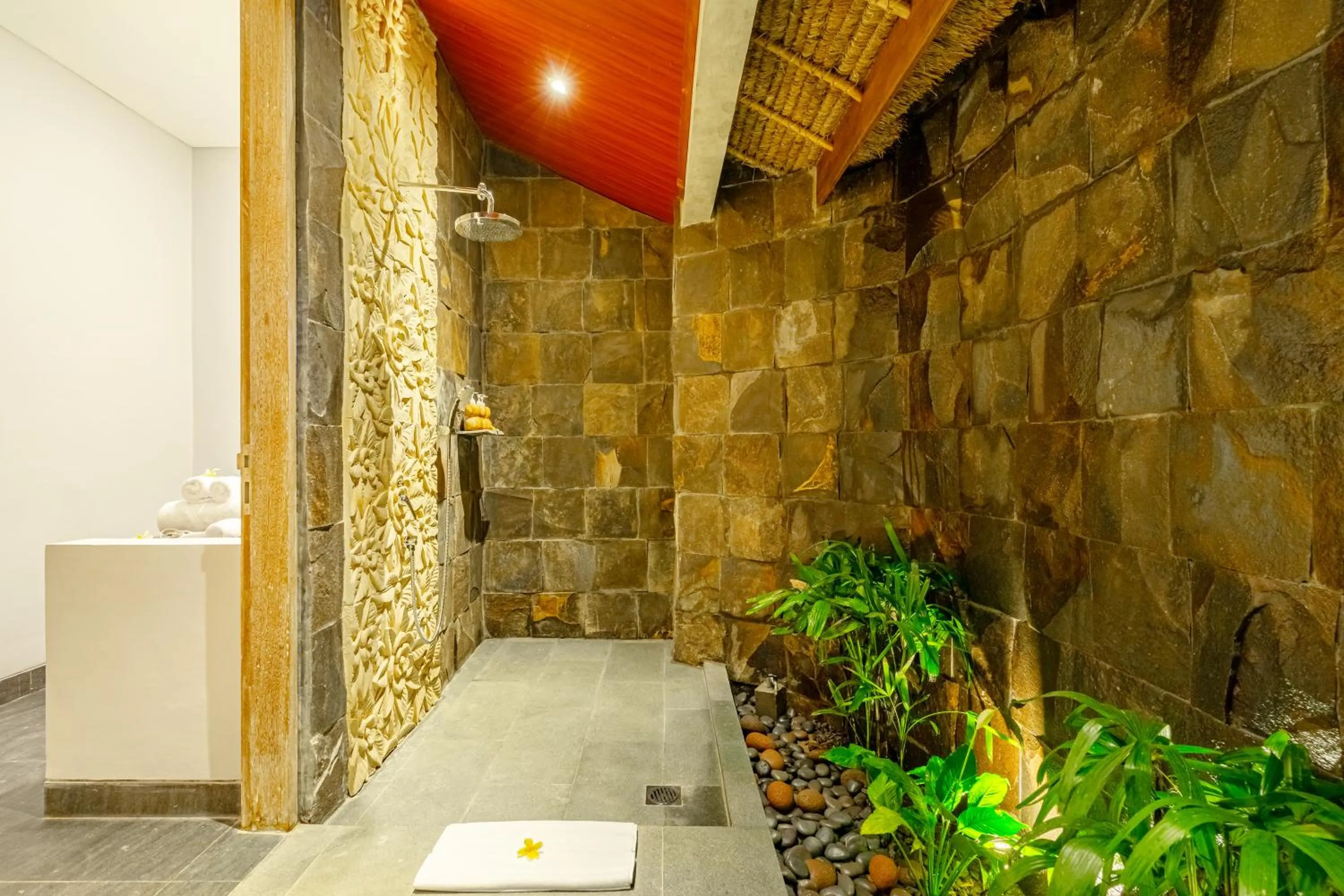 Shower in Brand new Luxury 3BR villa Ethnic Ubud # 1