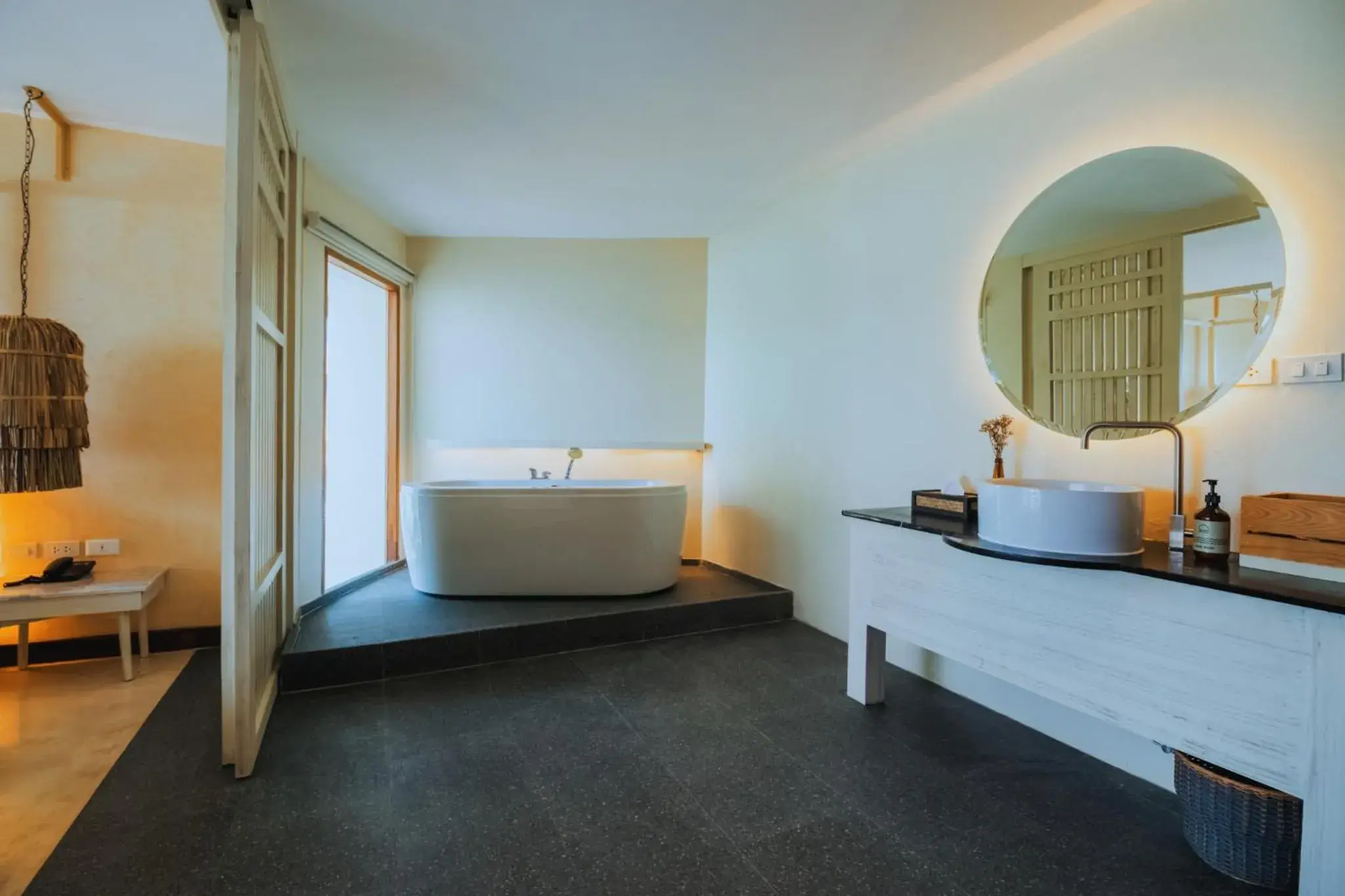 Bath, Bed in Sea Sun Bed & Beyond Bath, Bed in Sea Sun Bed & Beyond