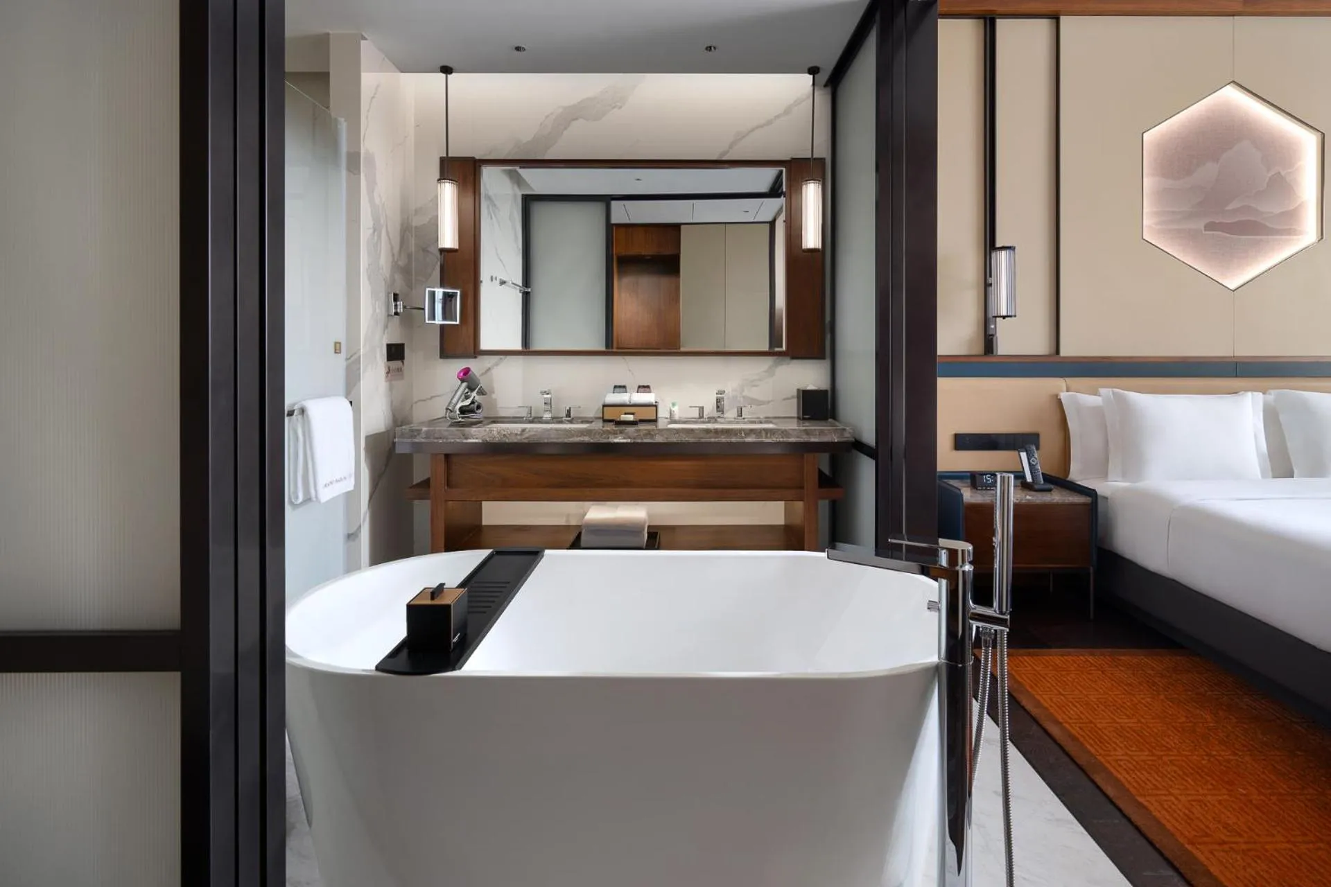 Bath, Bed in Grand Barony Jinan CBD