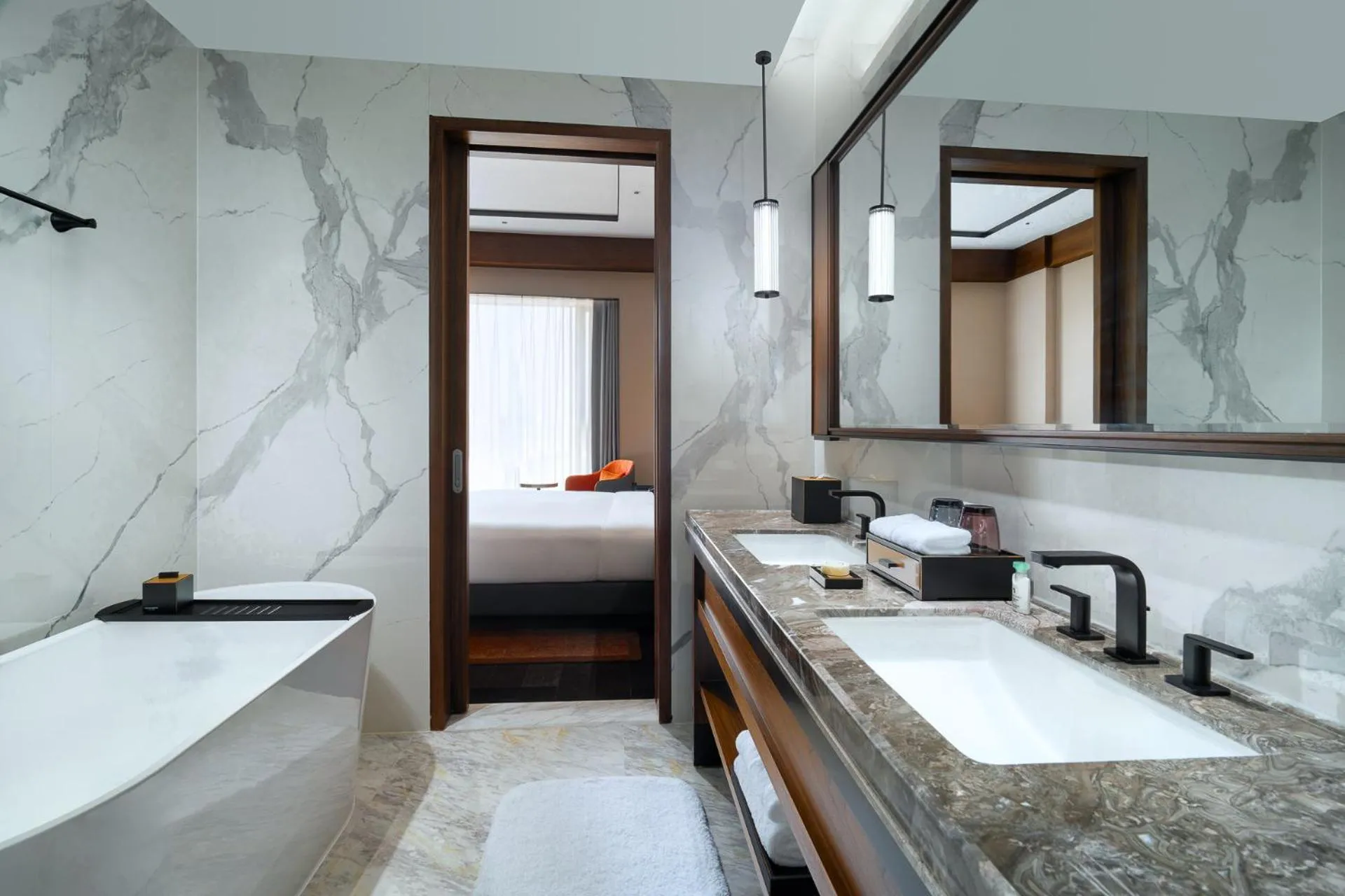 Bath, Bed in Grand Barony Jinan CBD
