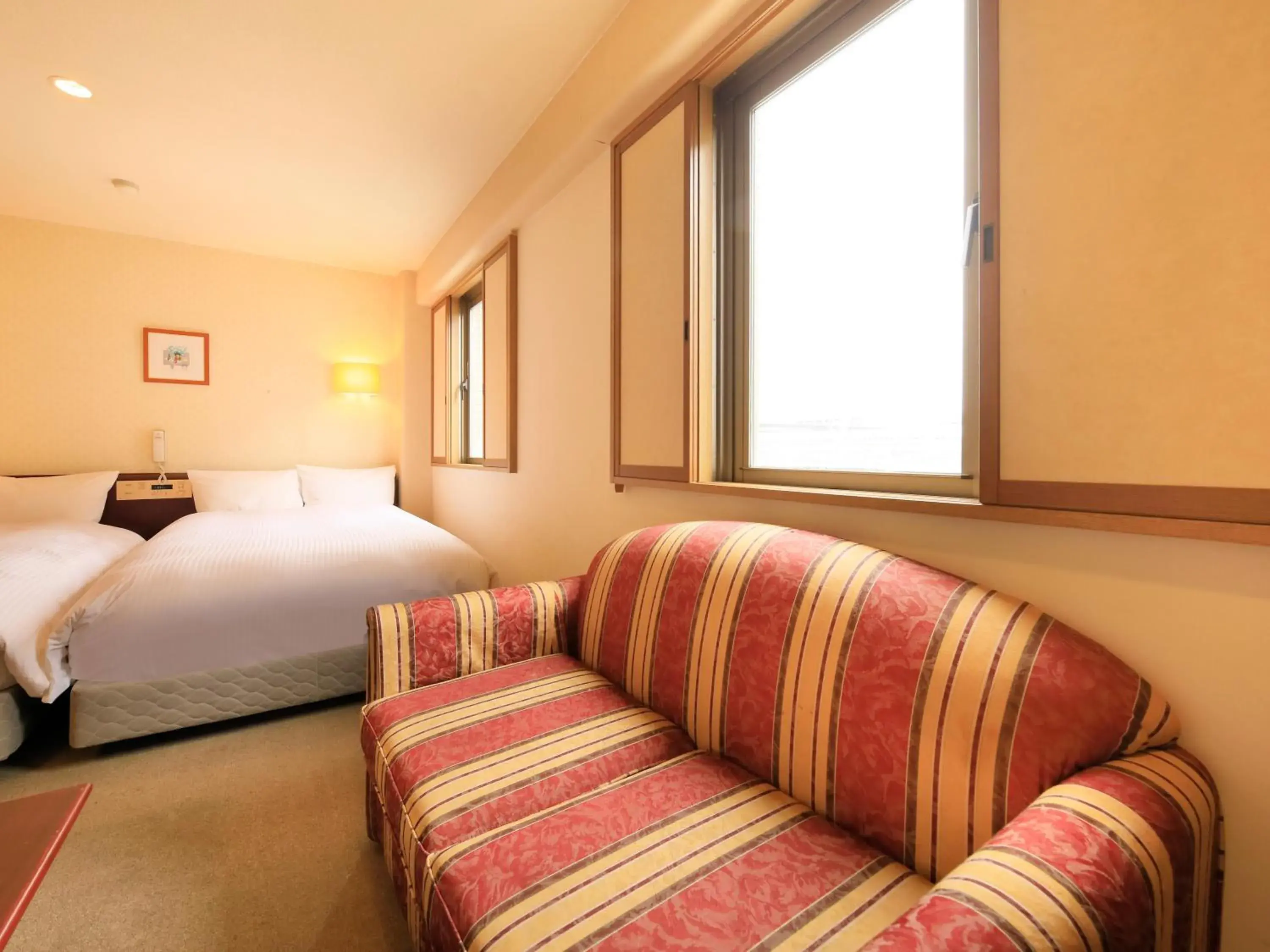 Photo of the whole room, Bed in Centurion Hotel Hamamatsu Photo of the whole room, Bed in Centurion Hotel Hamamatsu