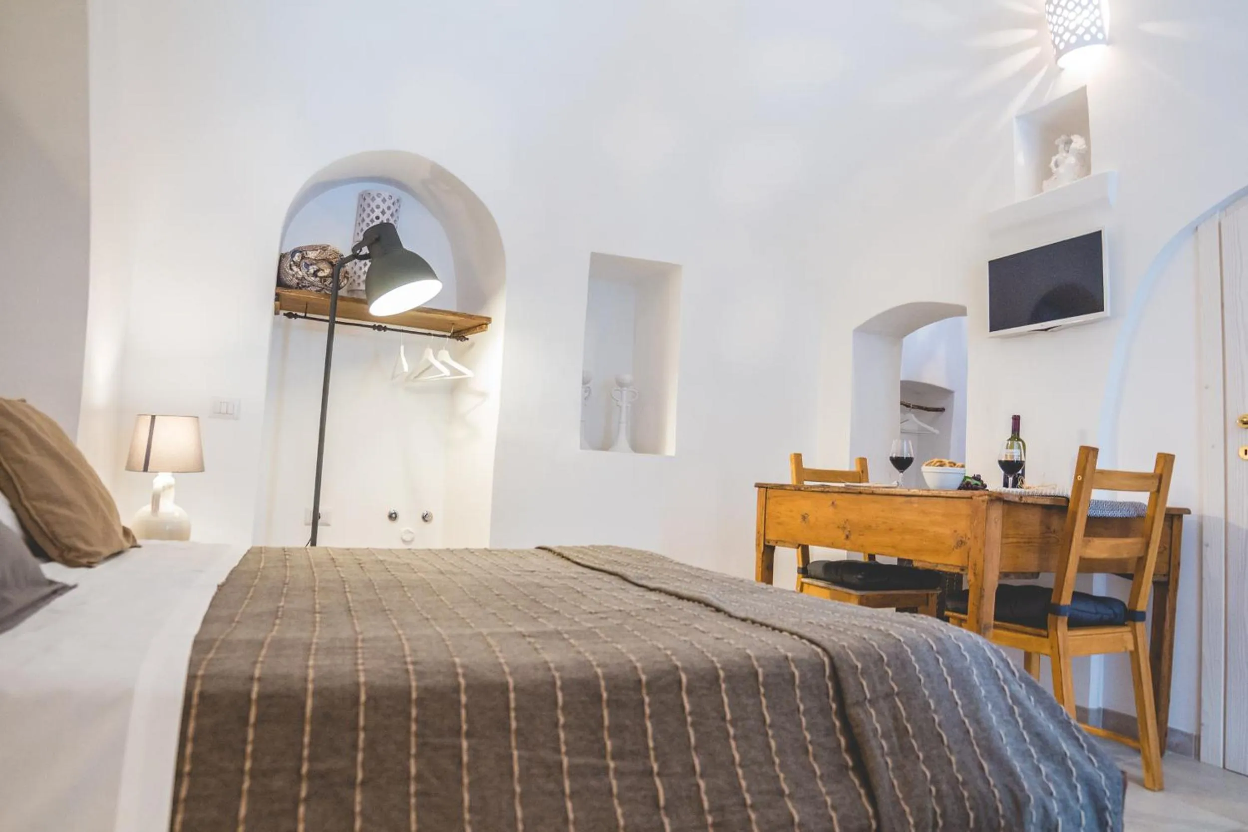 Bed in Trulli-eu Guesthouse Alberobello