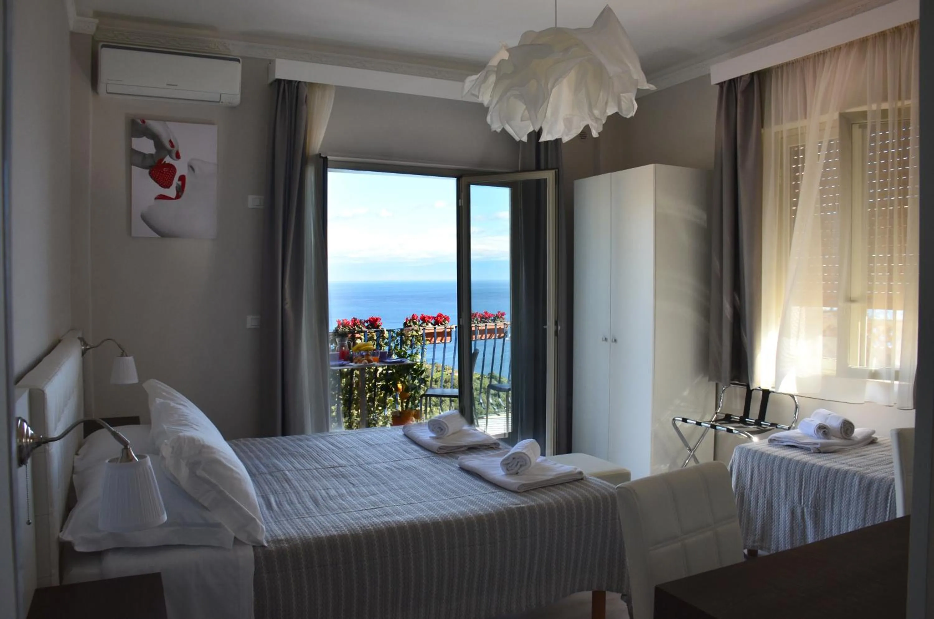 Balcony/Terrace, Bed in Athena Charming Rooms