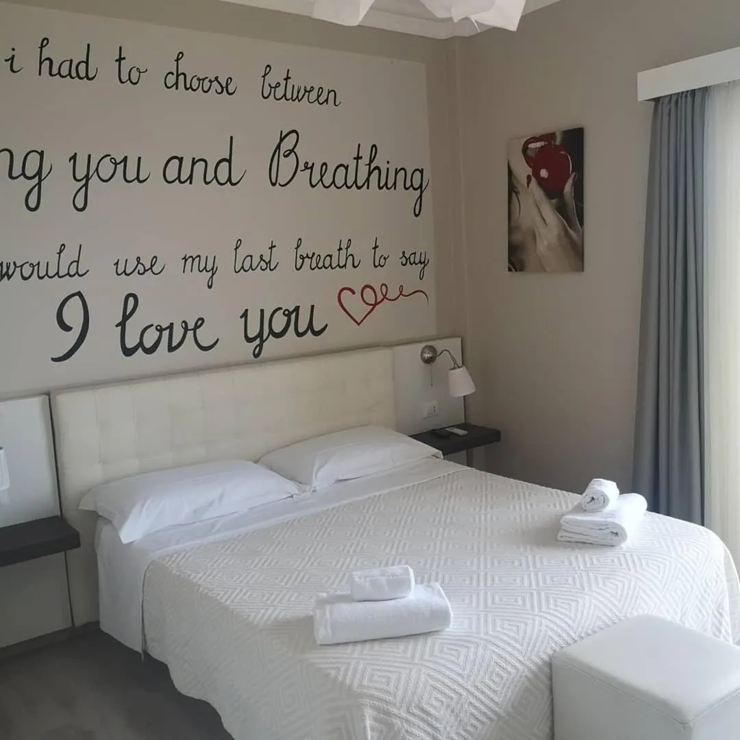 Bedroom, Bed in Athena Charming Rooms