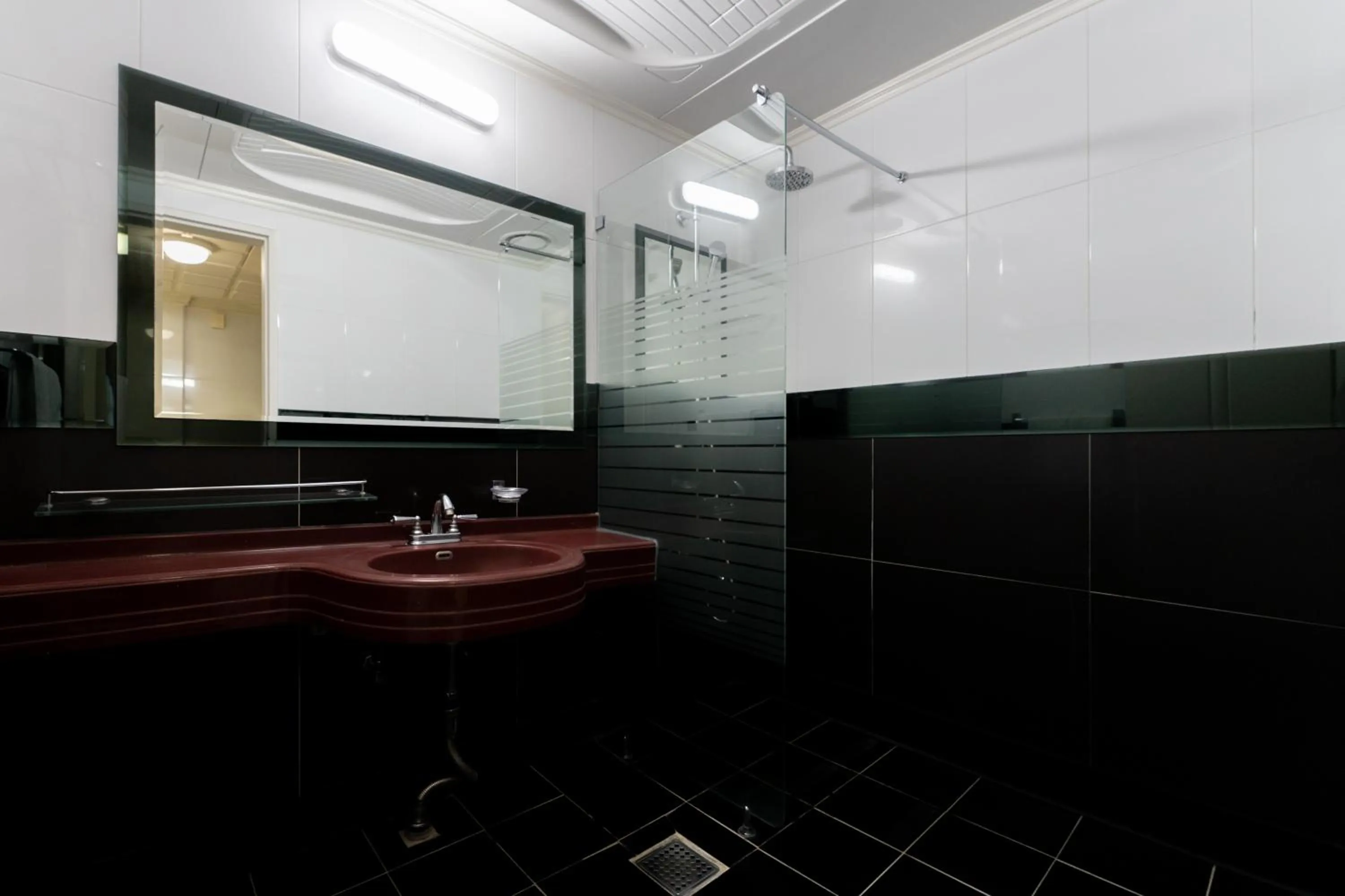 Bathroom in Hotel Gaya