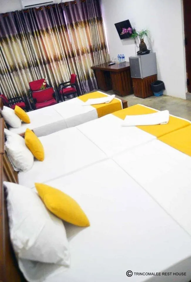 Bedroom, Bed in Trinco Rest House