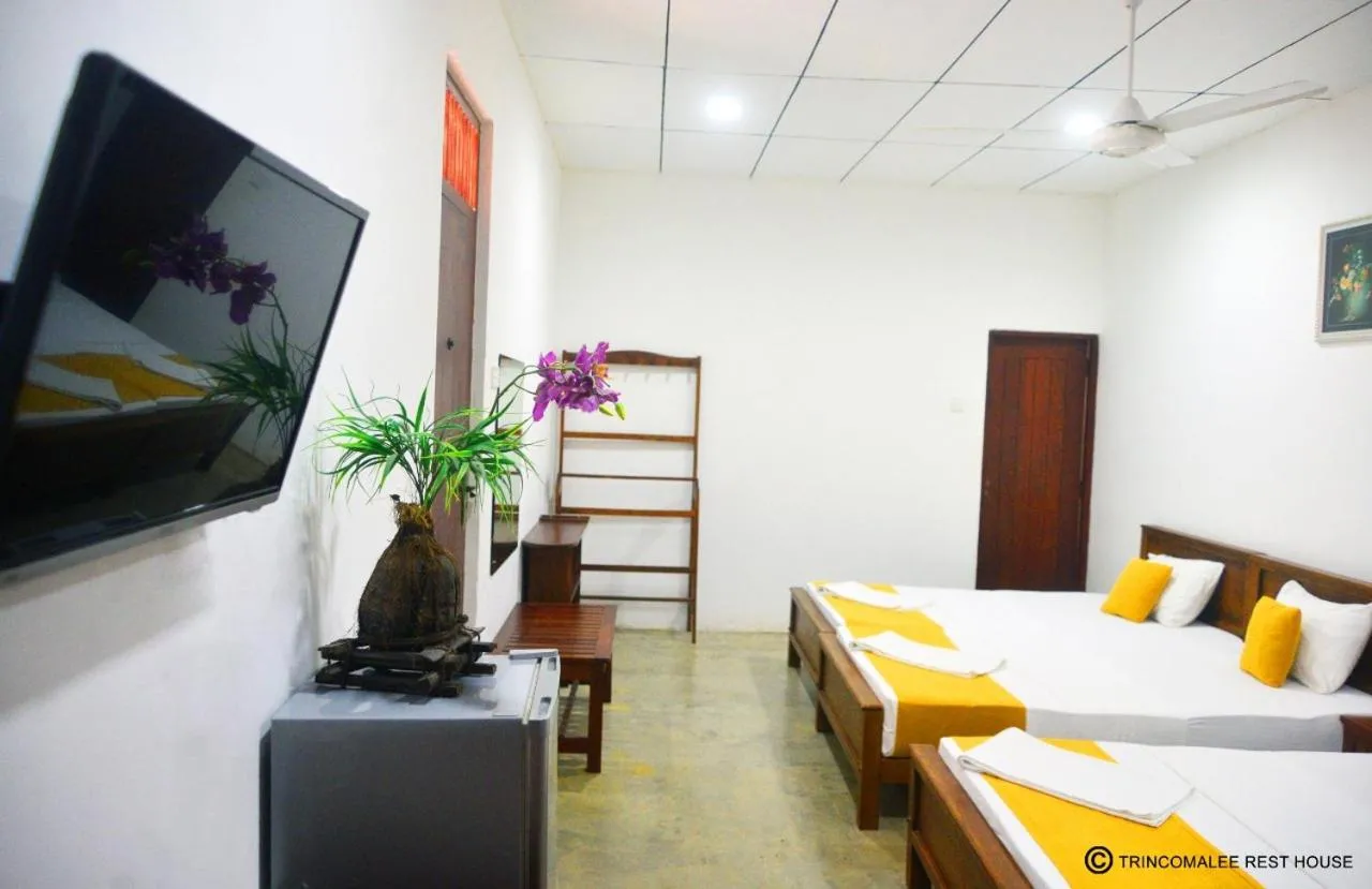 Bed in Trinco Rest House