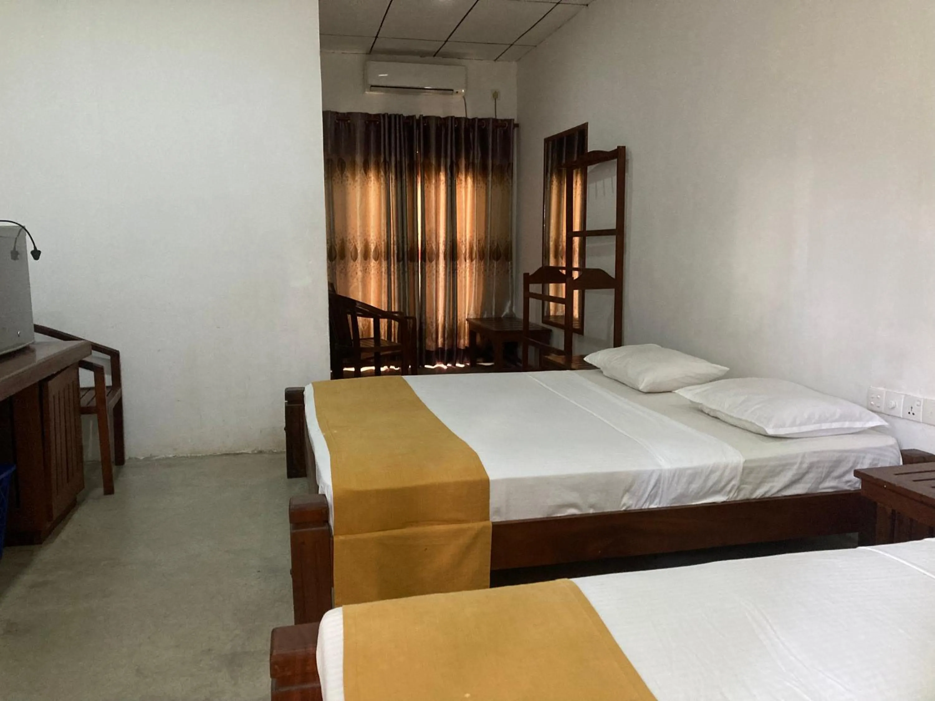Bedroom, Bed in Trinco Rest House