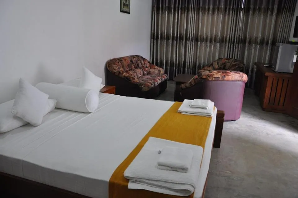 Bedroom, Bed in Trinco Rest House