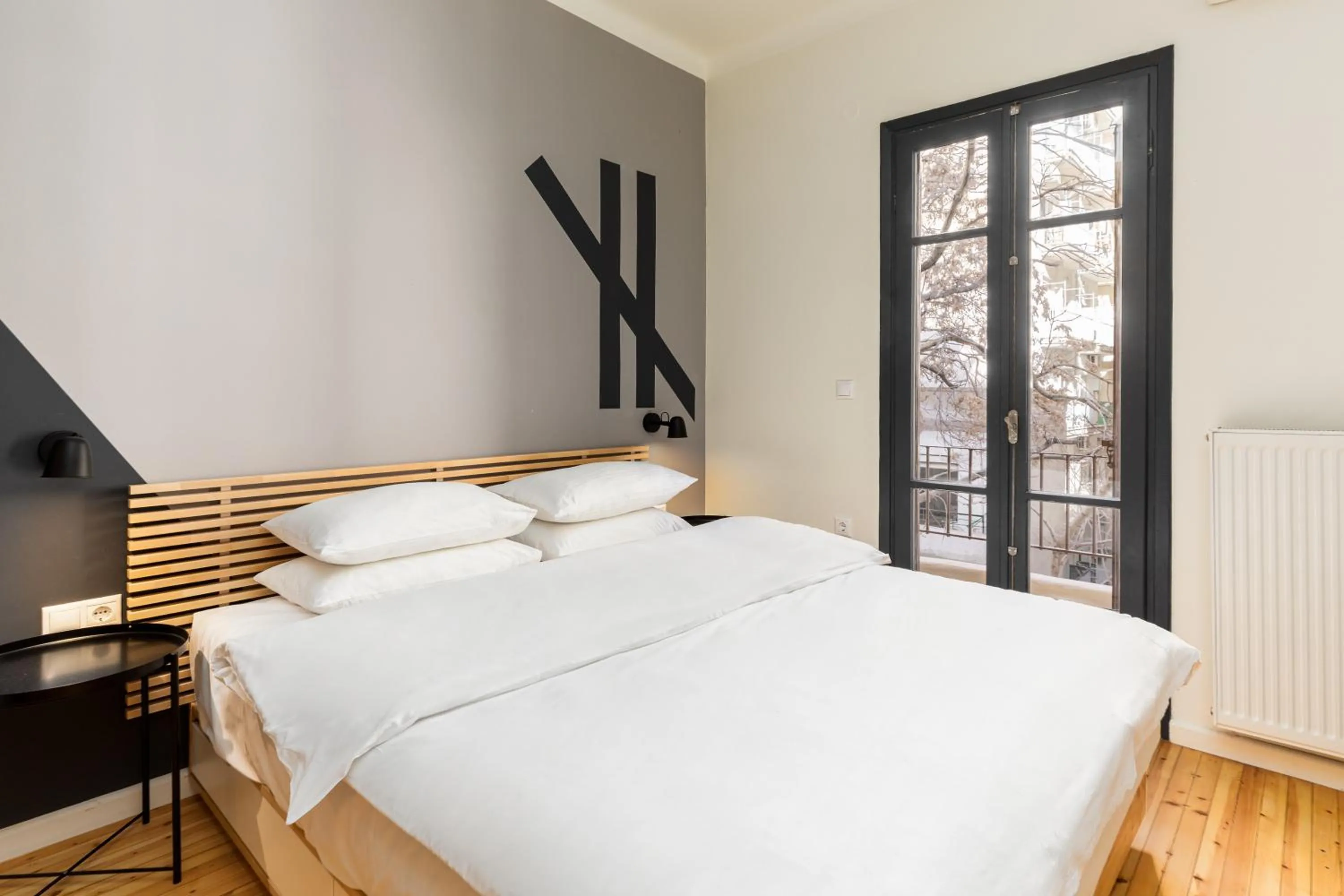 Bedroom, Bed in Vista by halu!: Spacious City Centre Home