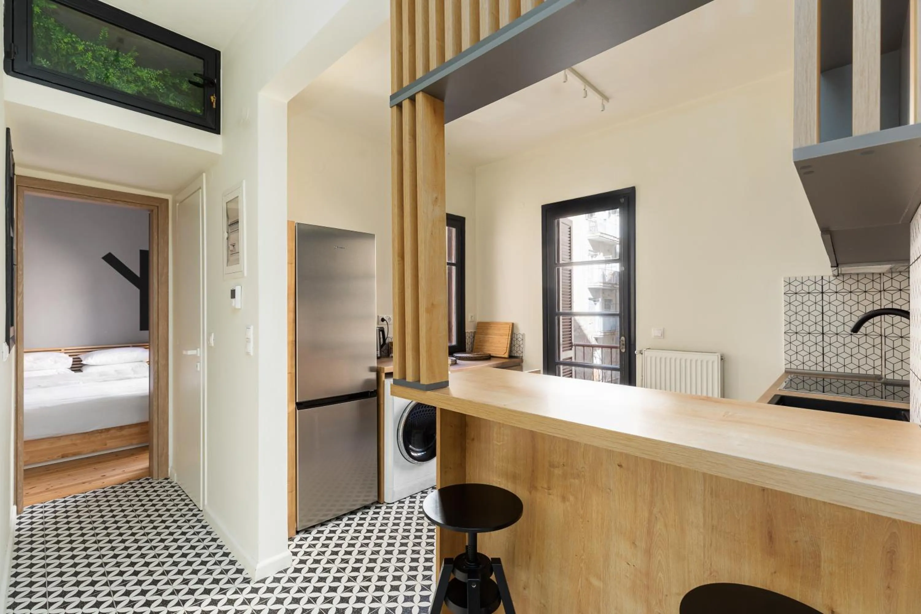 kitchen, Bed in Vista by halu!: Spacious City Centre Home