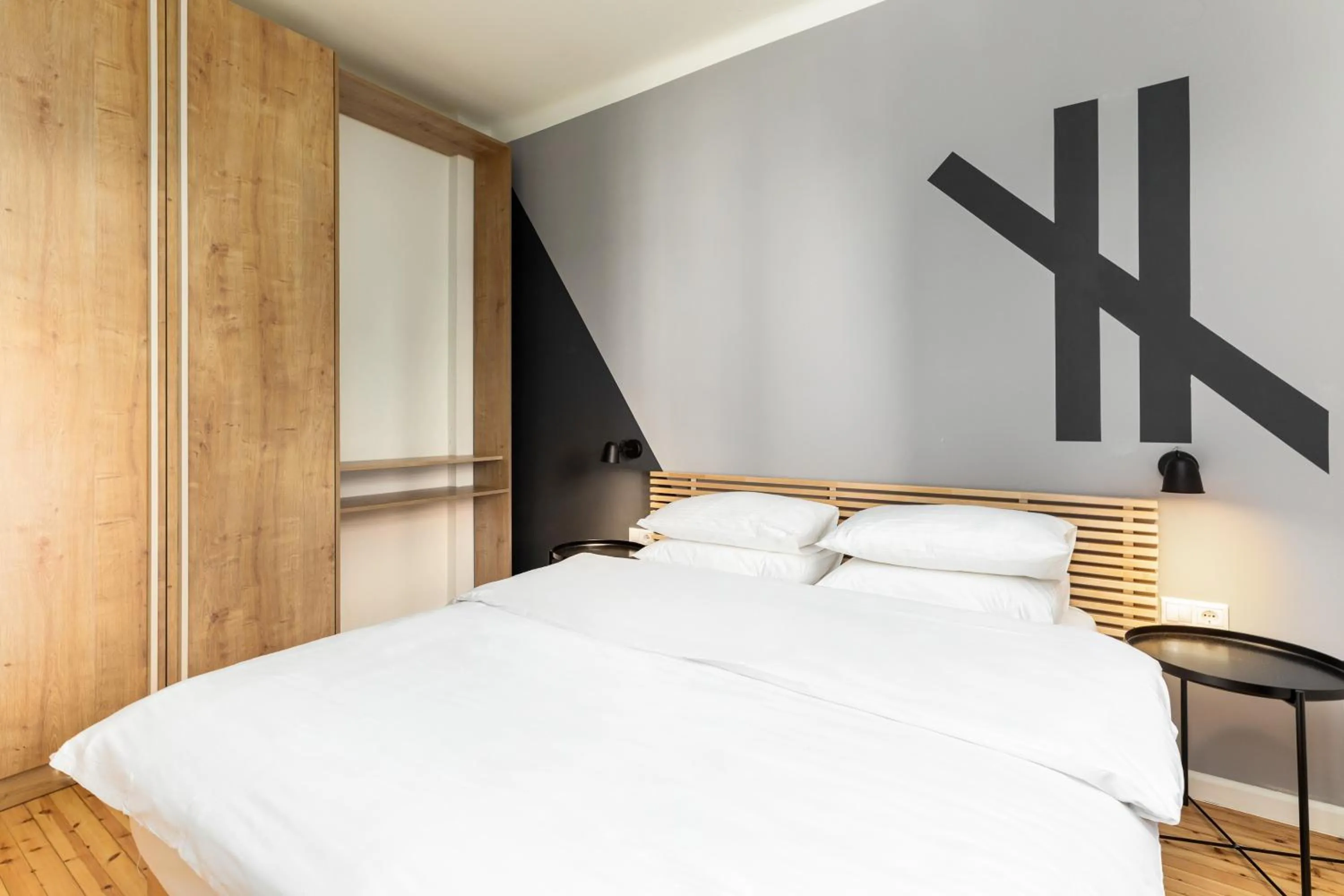 Bedroom, Bed in Vista by halu!: Spacious City Centre Home
