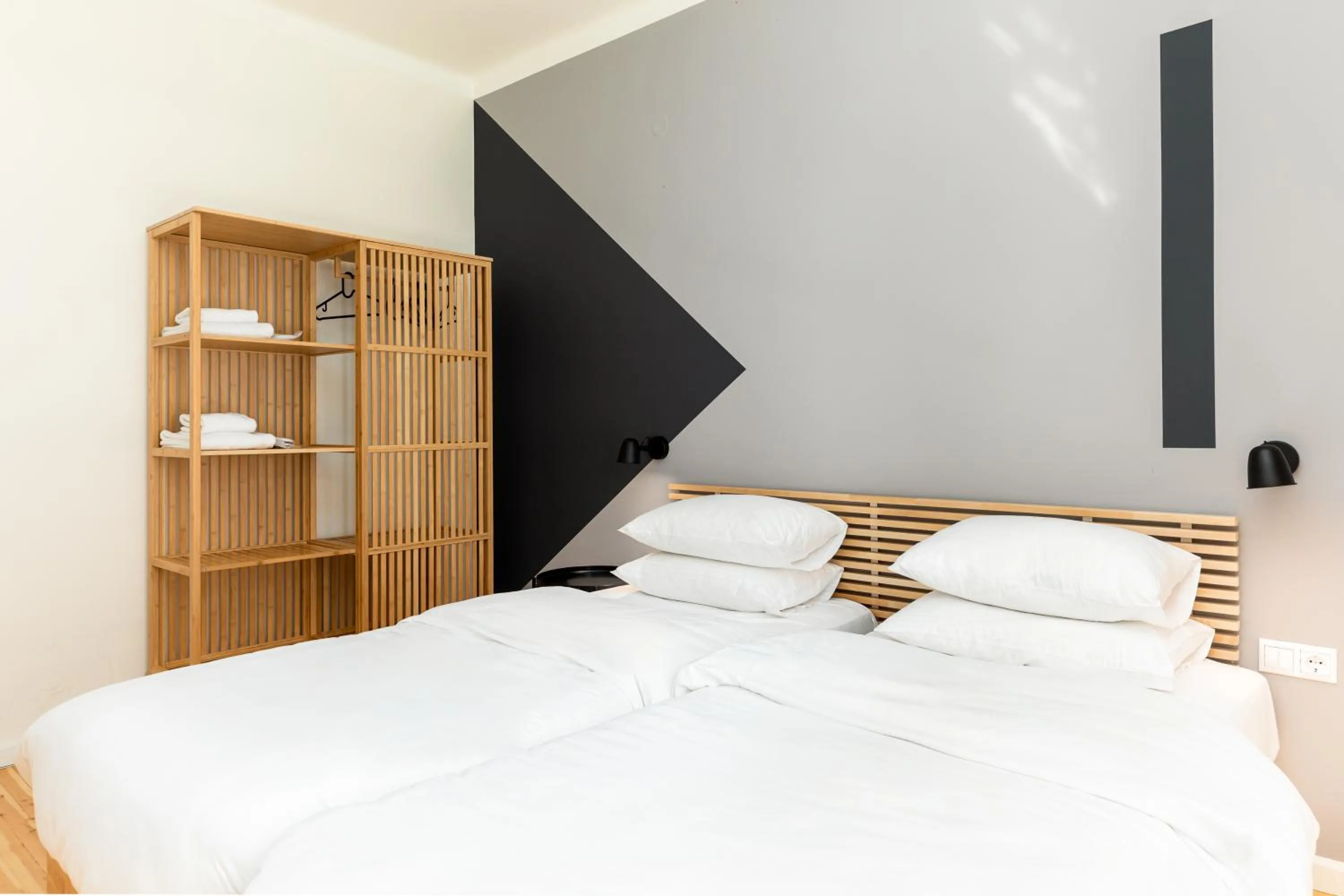Bedroom, Bed in Vista by halu!: Spacious City Centre Home