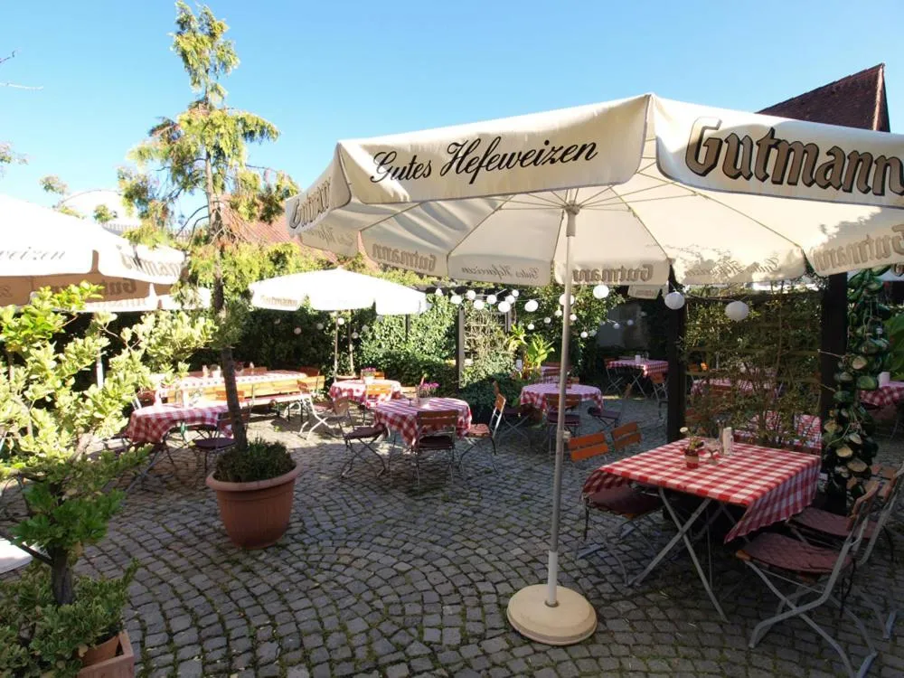 Garden in Hotel Nürnberger Hof in Altdorf