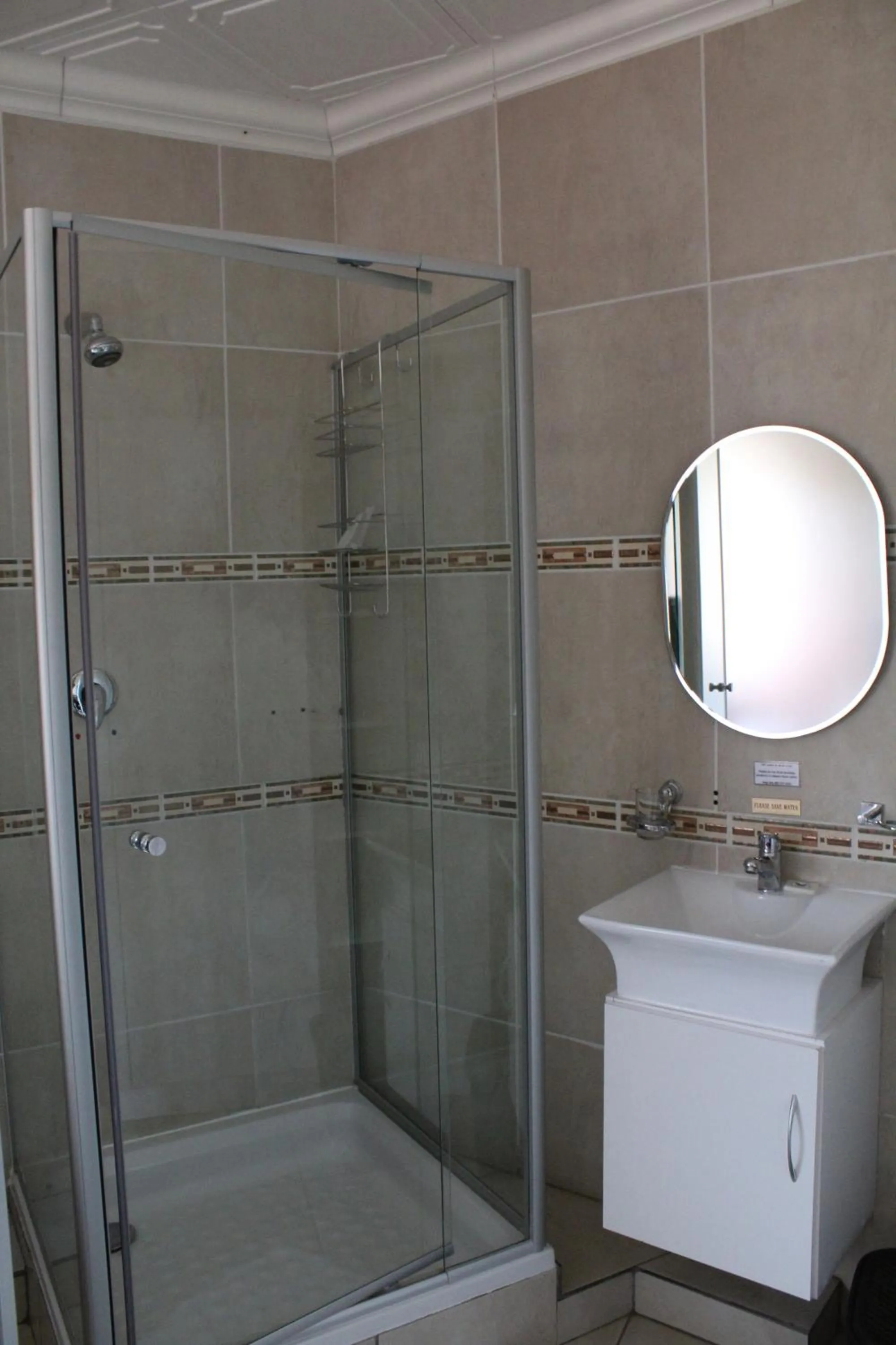 Bathroom in El Gran Chaparral Guest House
