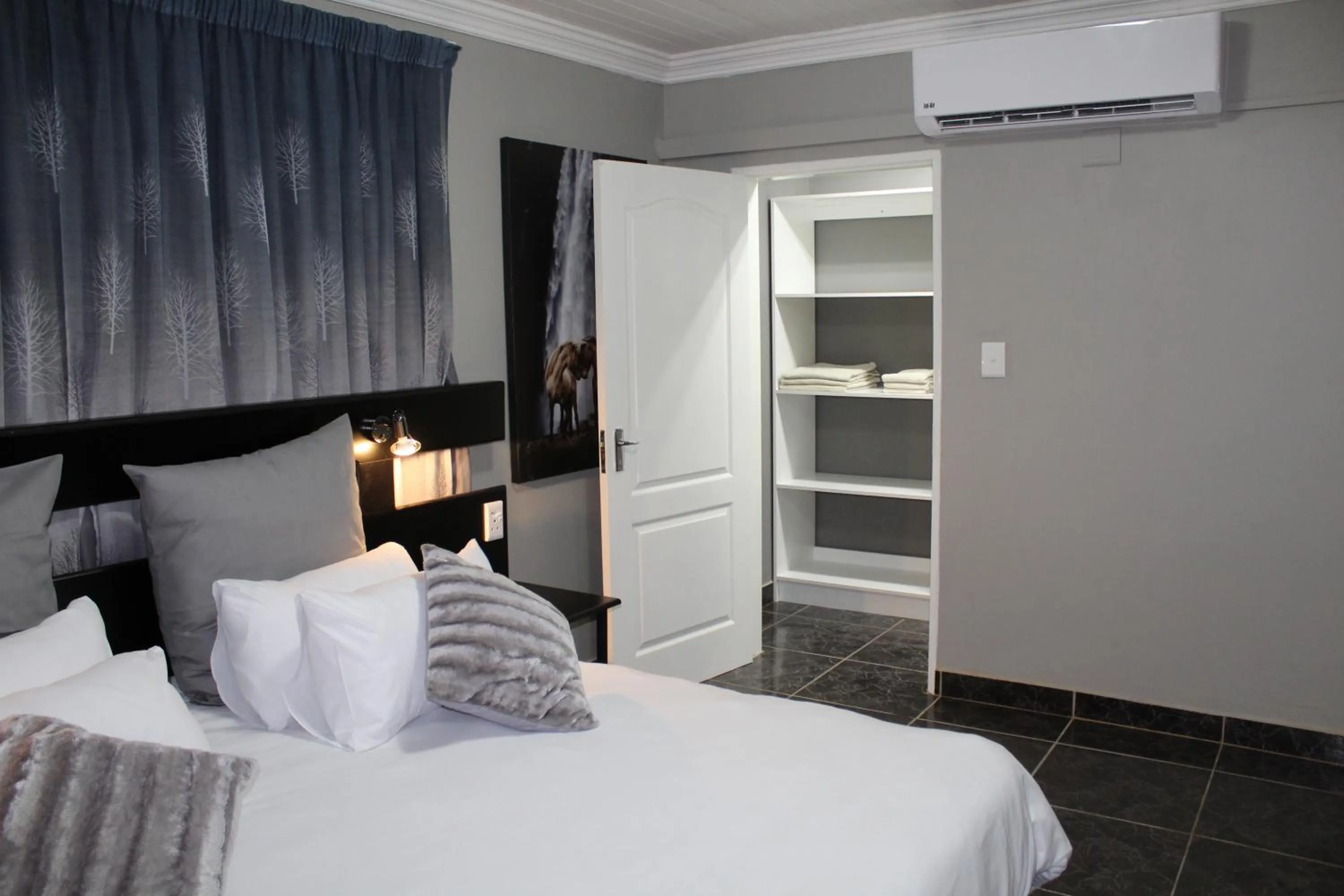 Bedroom, Bed in El Gran Chaparral Guest House