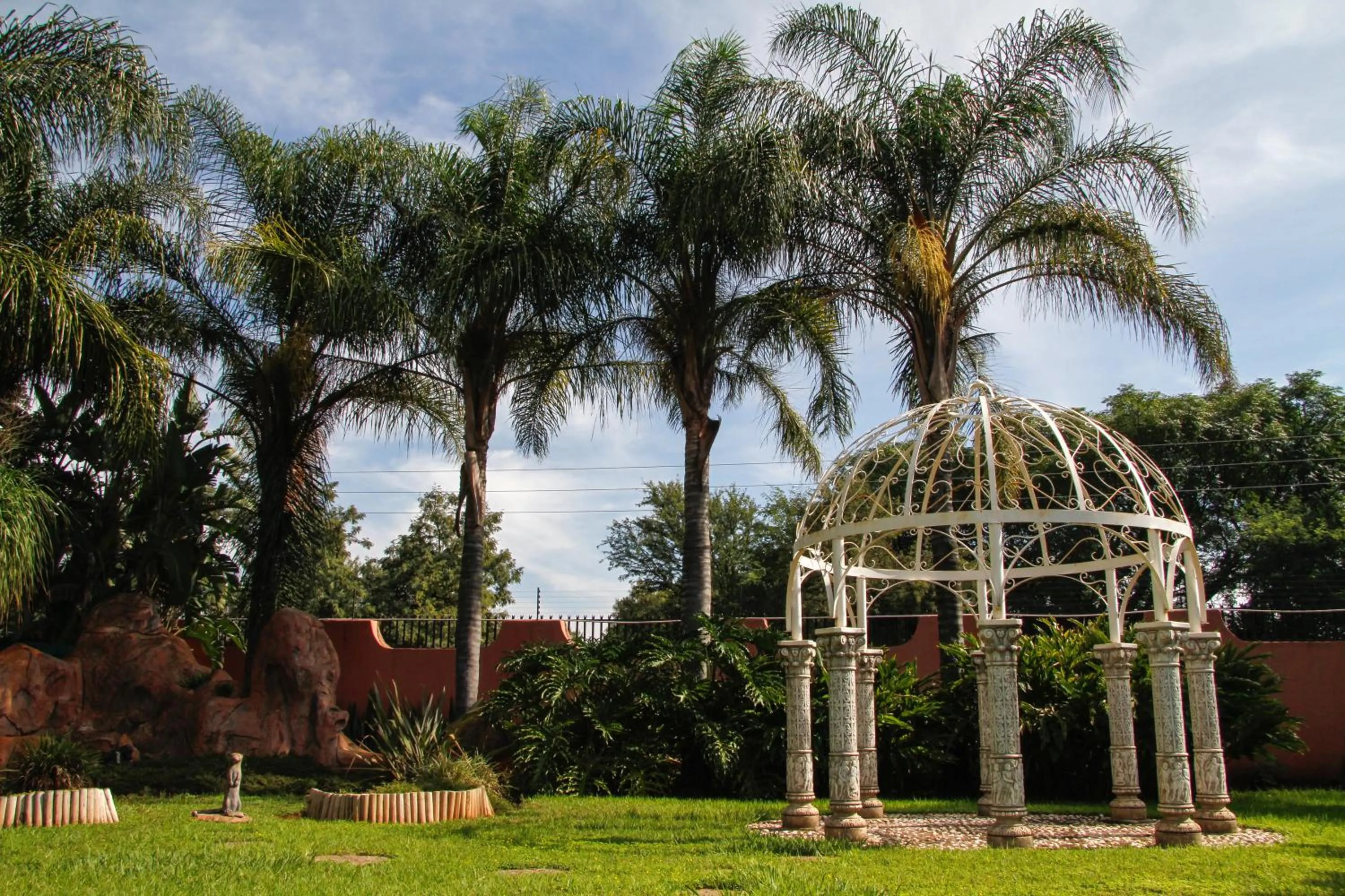 Day in El Gran Chaparral Guest House