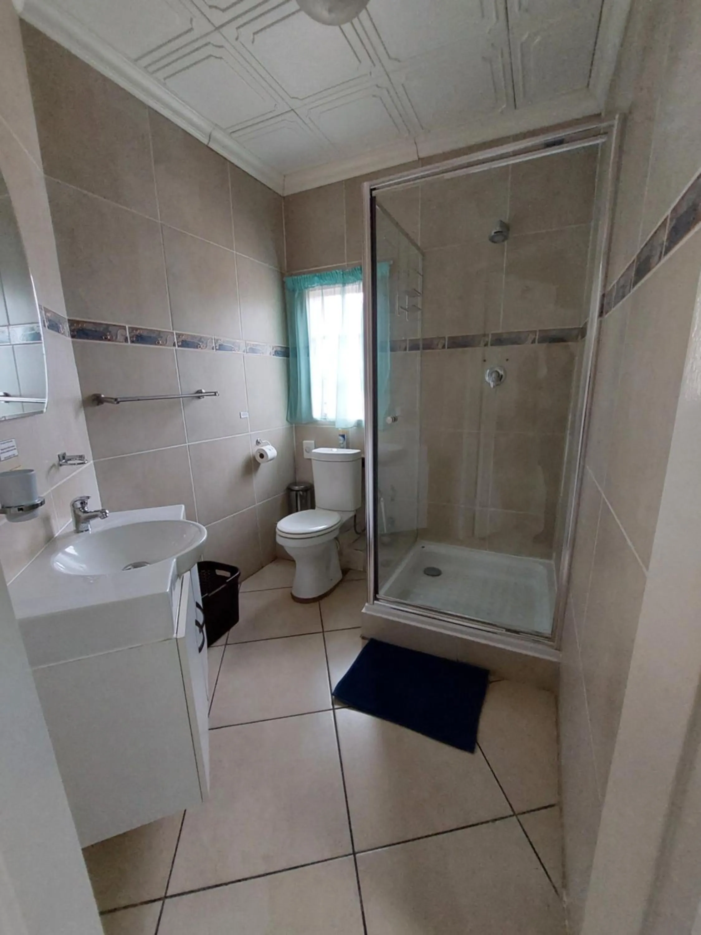 Bathroom in El Gran Chaparral Guest House