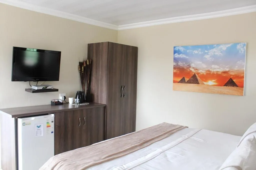 Bedroom, Bed in El Gran Chaparral Guest House