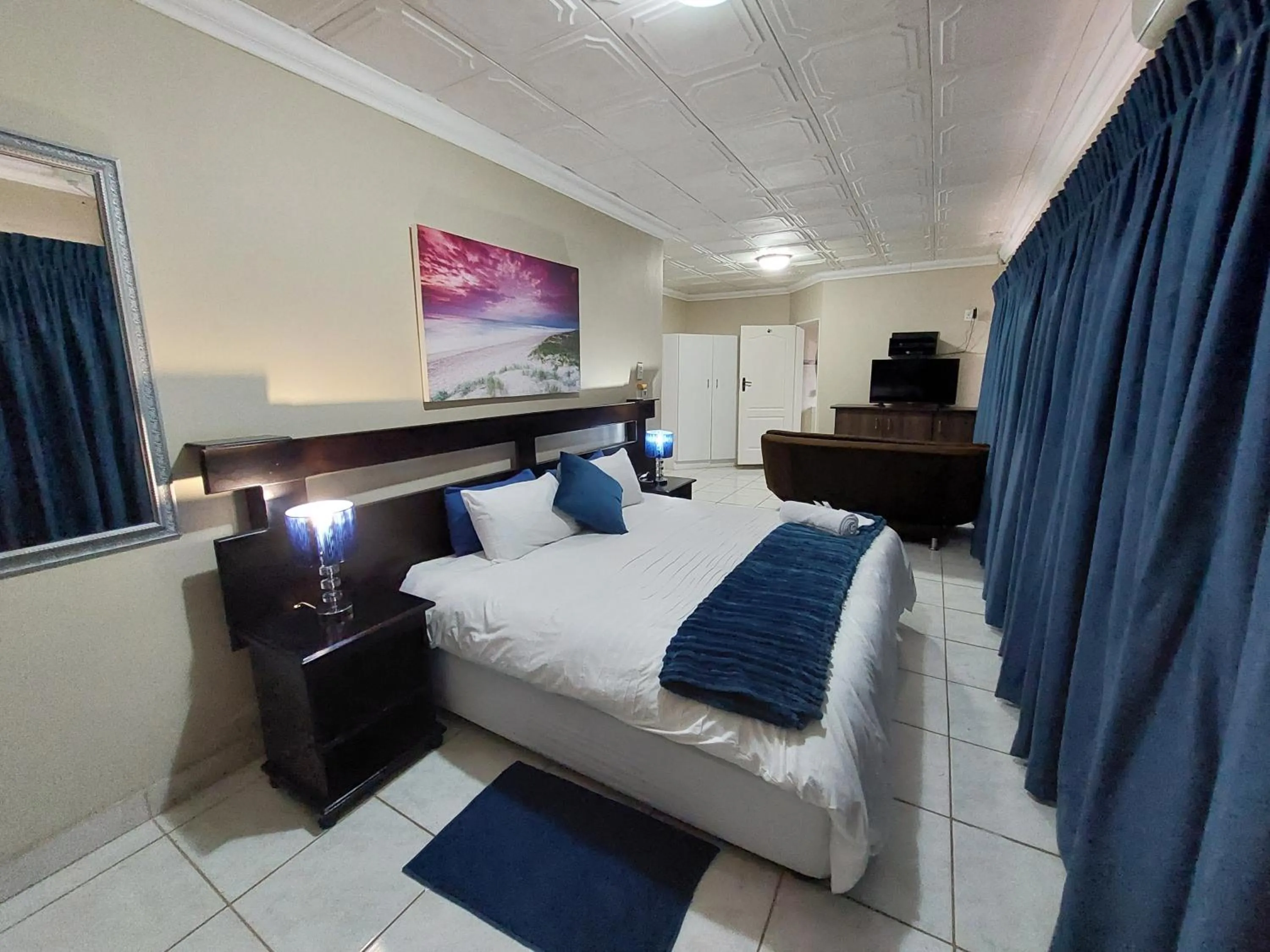 Bedroom, Bed in El Gran Chaparral Guest House