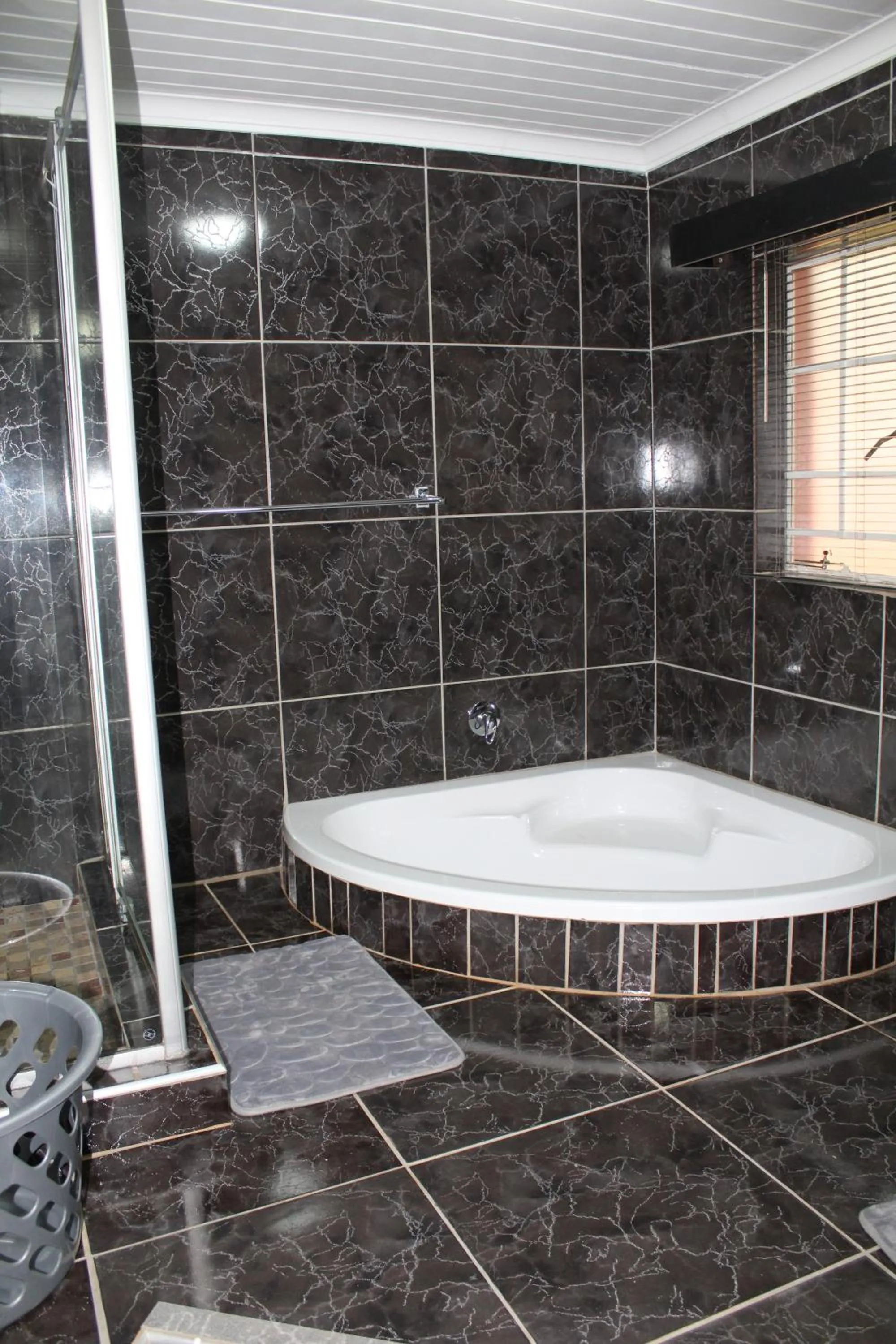 Bathroom in El Gran Chaparral Guest House