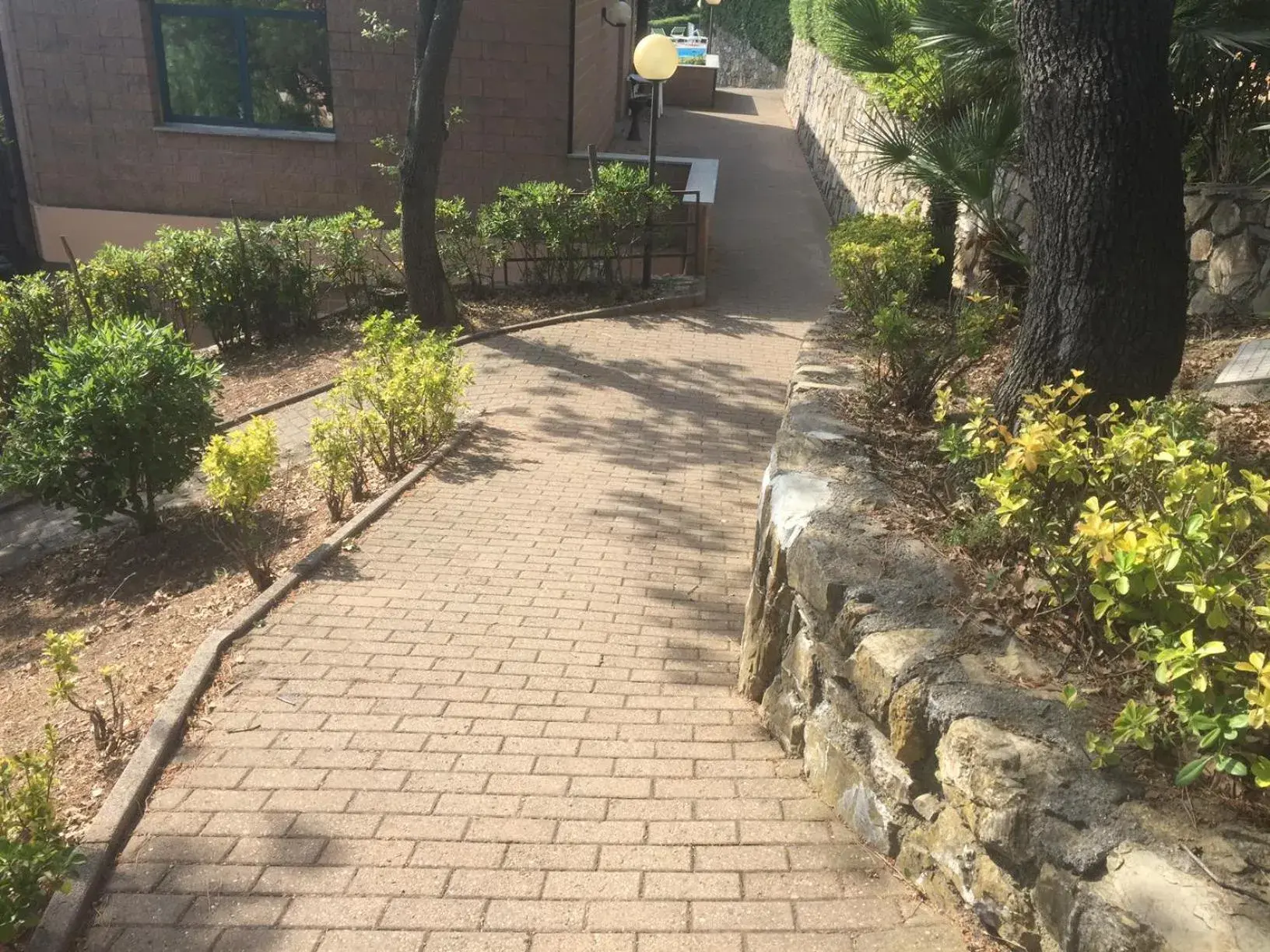 Restaurant/places to eat, Garden in VILLAGGIO ANDORA COLOMBO Restaurant/places to eat, Garden in VILLAGGIO ANDORA COLOMBO