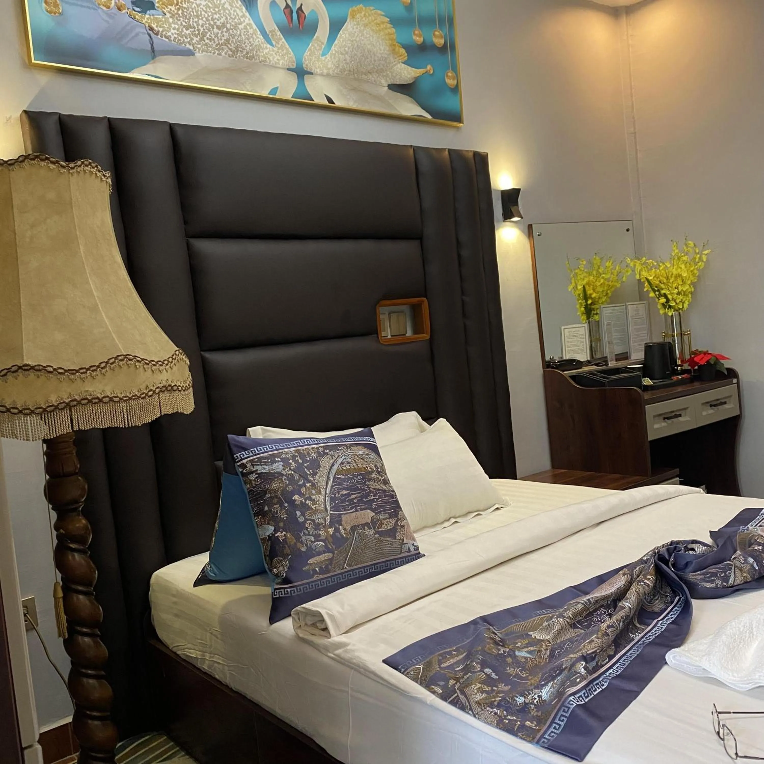 Bed in THE DREAMS HOTEL