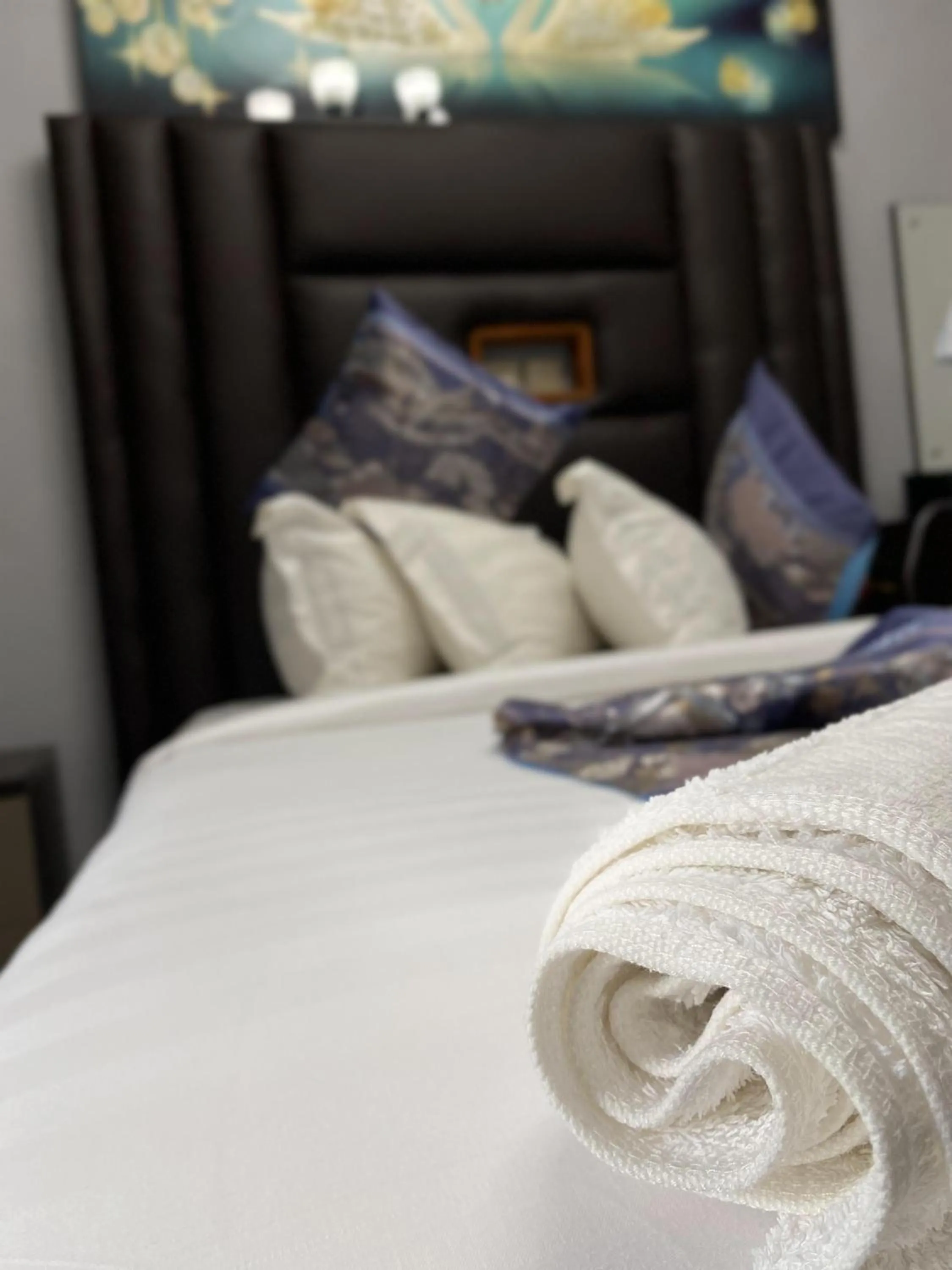 Bed in THE DREAMS HOTEL