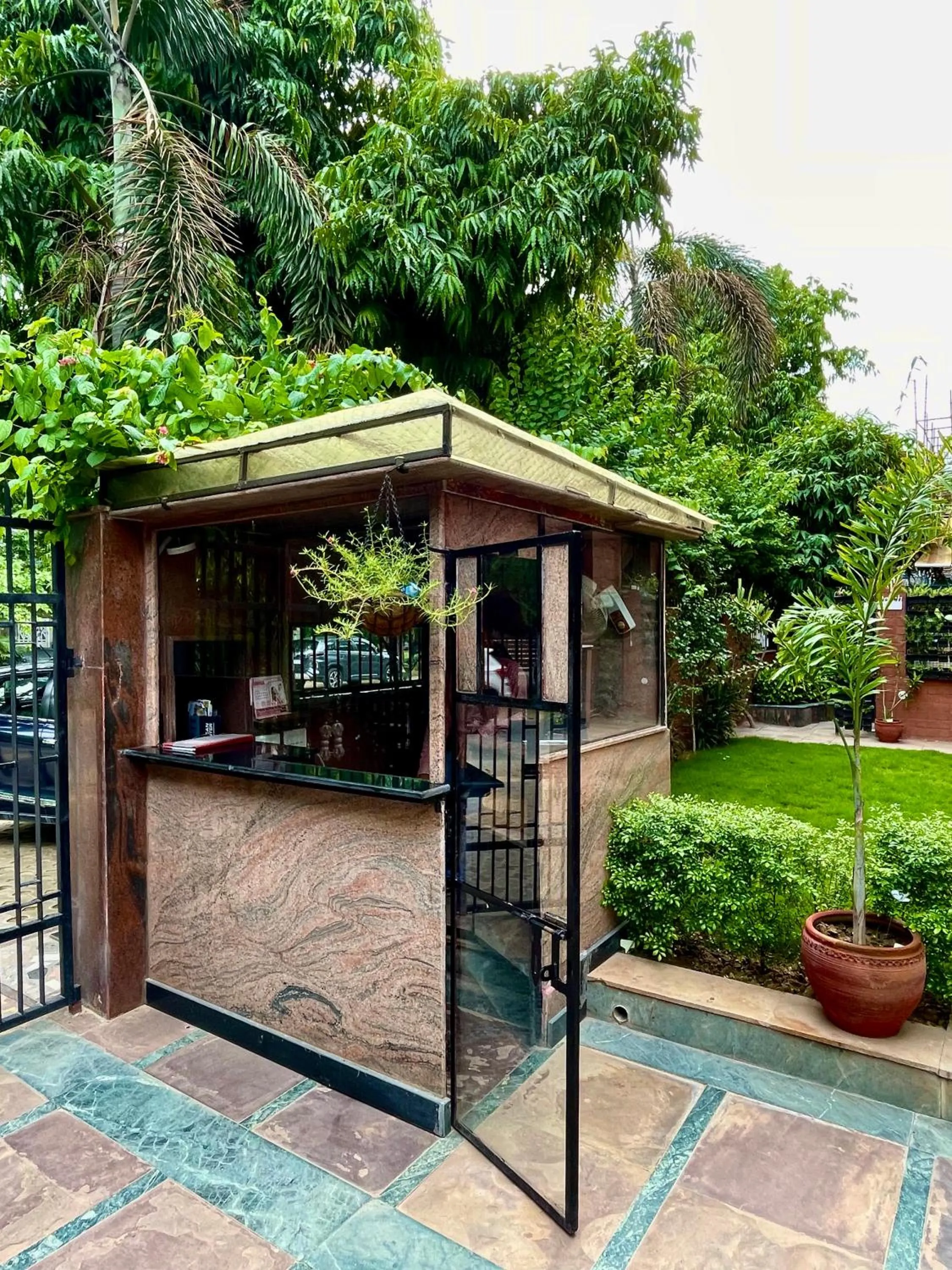 Garden in Firebrick Boutique Residences - GARNET HOUSE