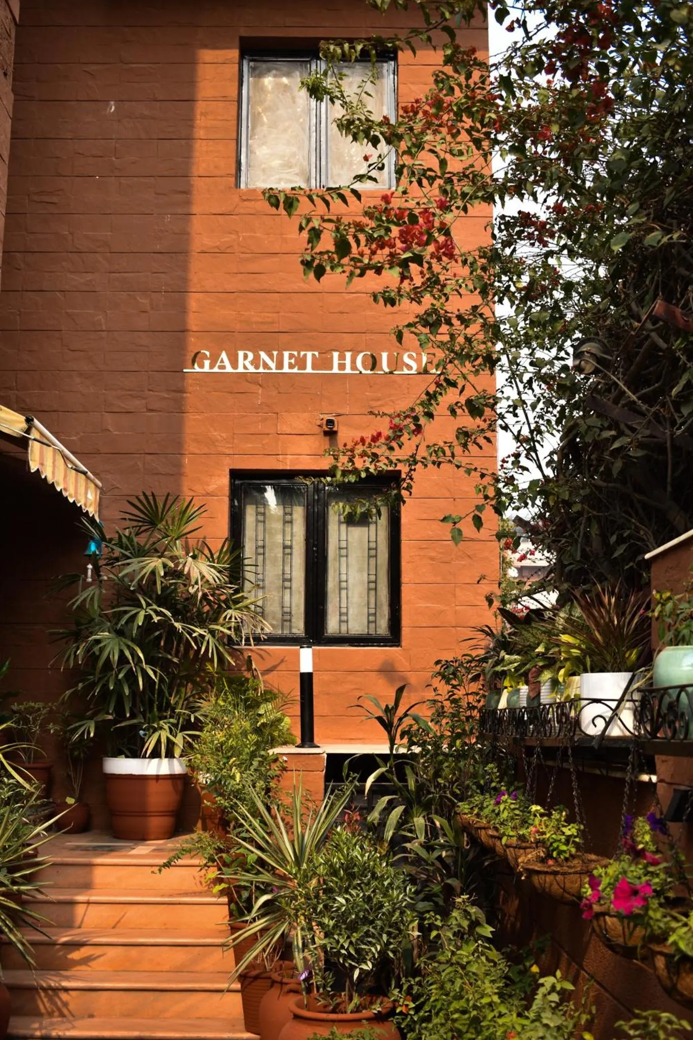 Property building in Firebrick Boutique Residences - GARNET HOUSE