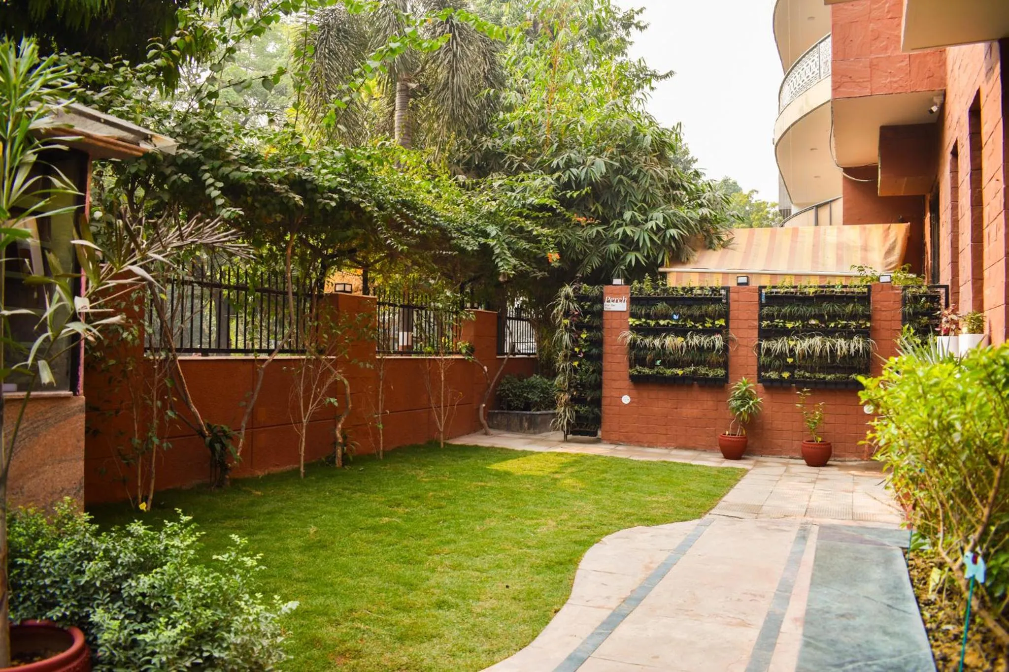 Garden in Firebrick Boutique Residences - GARNET HOUSE