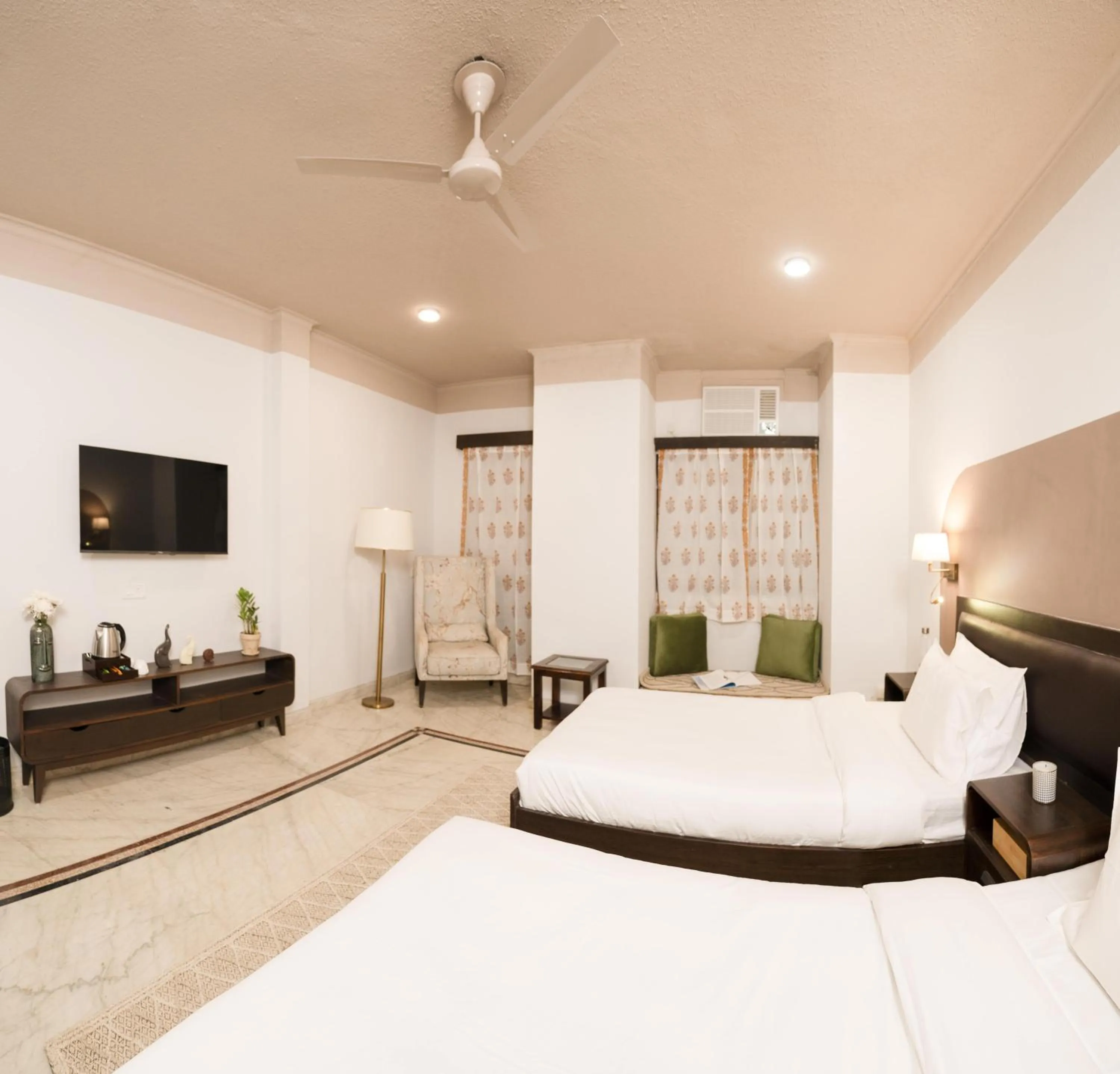 Bed in Firebrick Boutique Residences - GARNET HOUSE