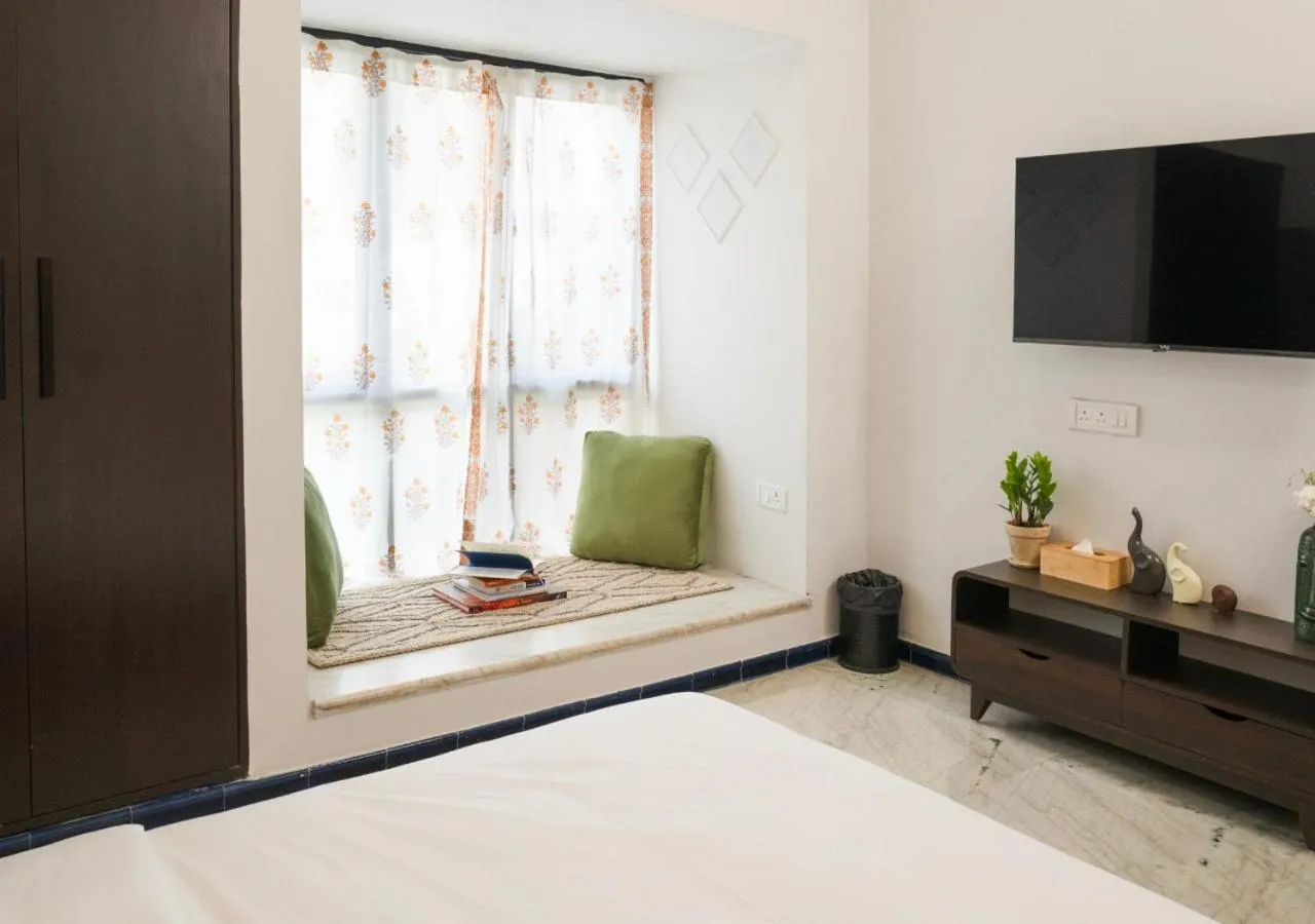 TV and multimedia, Bed in Firebrick Boutique Residences - GARNET HOUSE