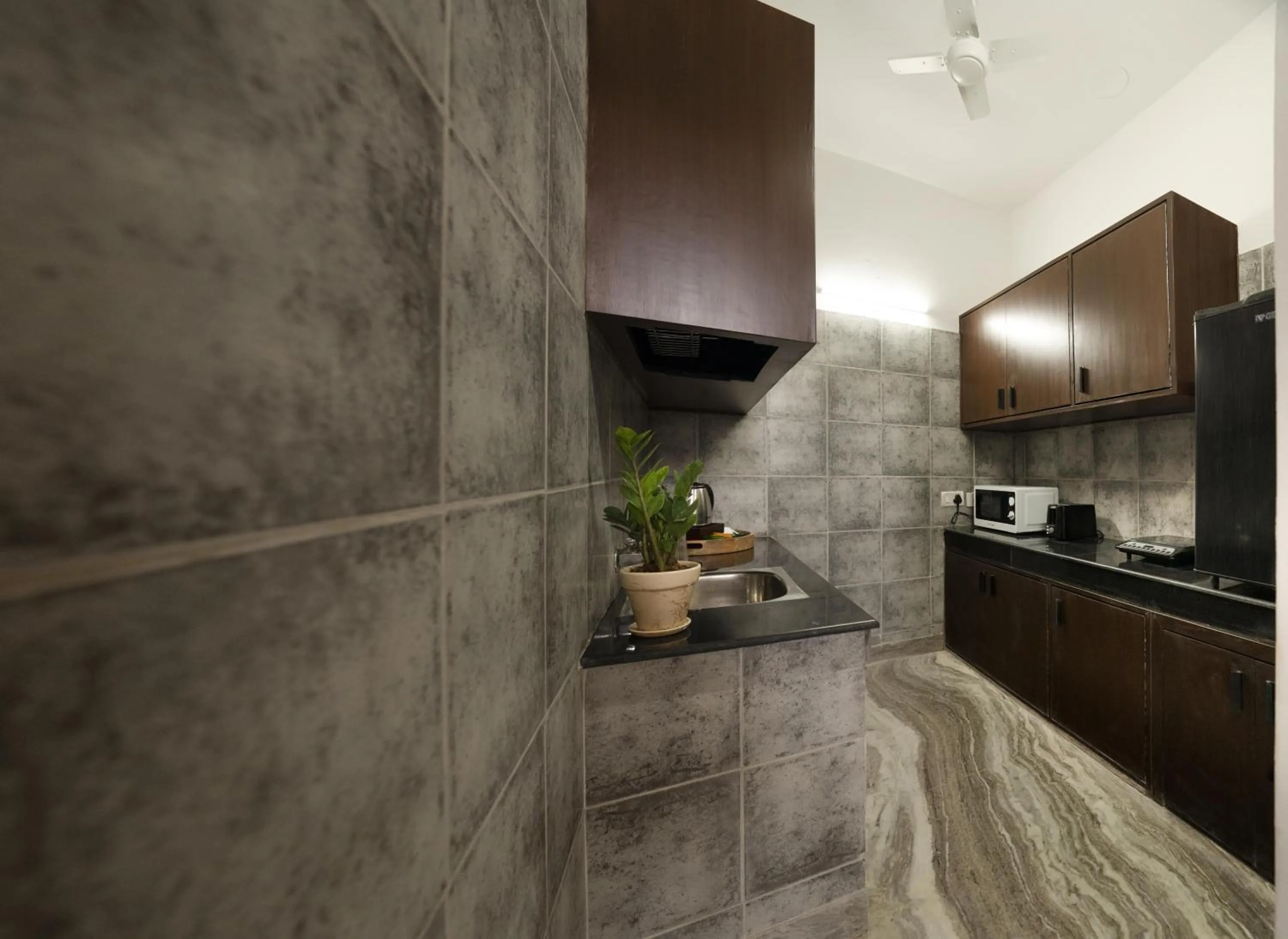 Kitchen or kitchenette in Firebrick Boutique Residences - GARNET HOUSE