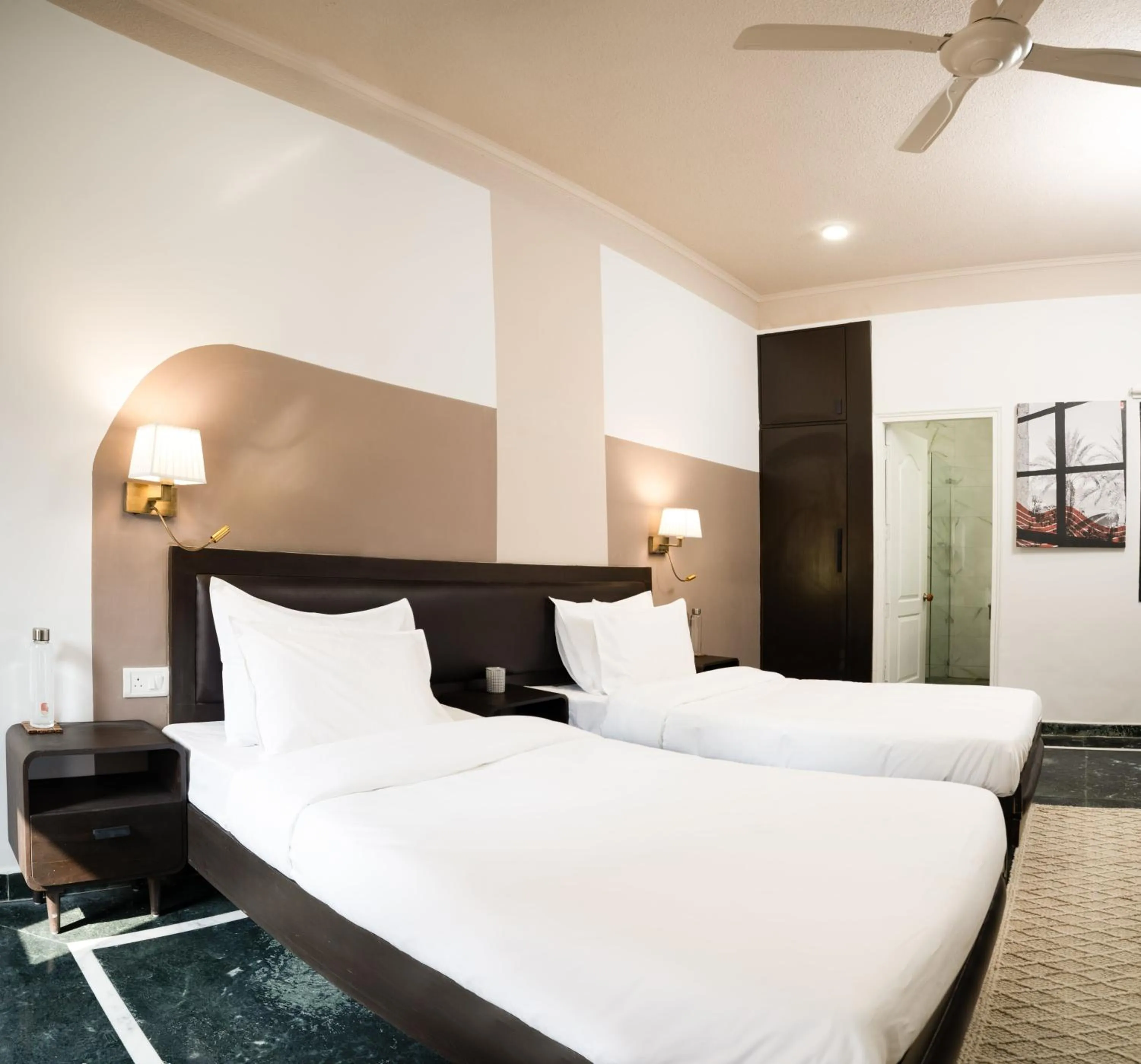 Bed in Firebrick Boutique Residences - GARNET HOUSE