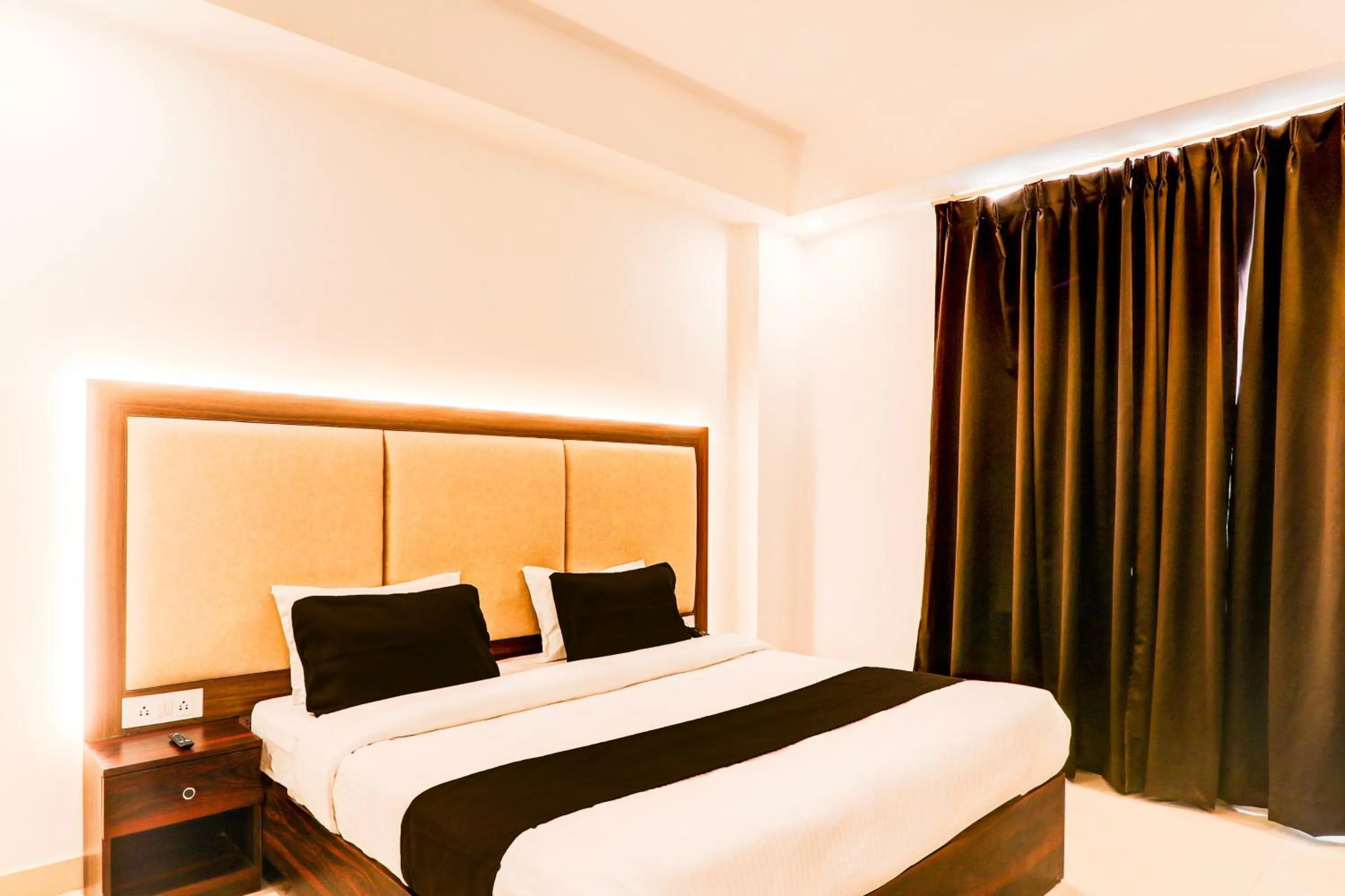 Bedroom in Hotel O The Suite