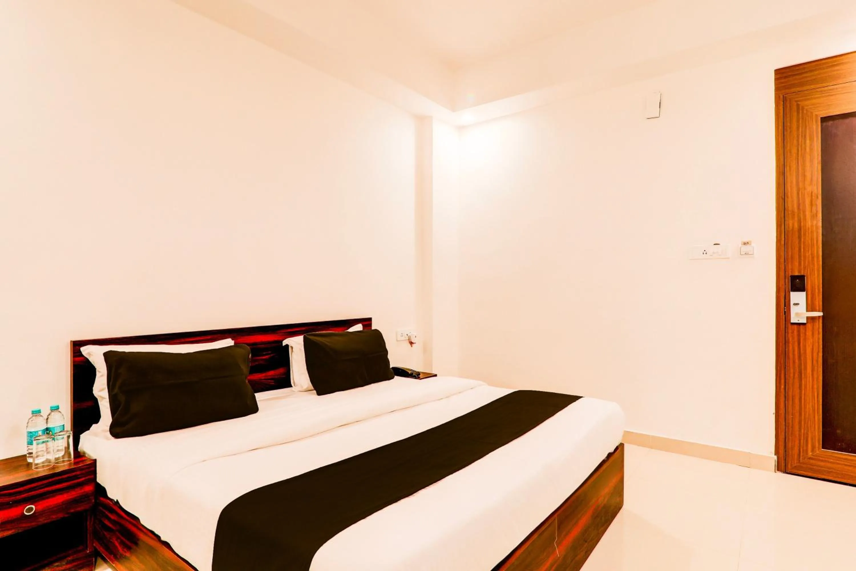 Bedroom in Hotel O The Suite