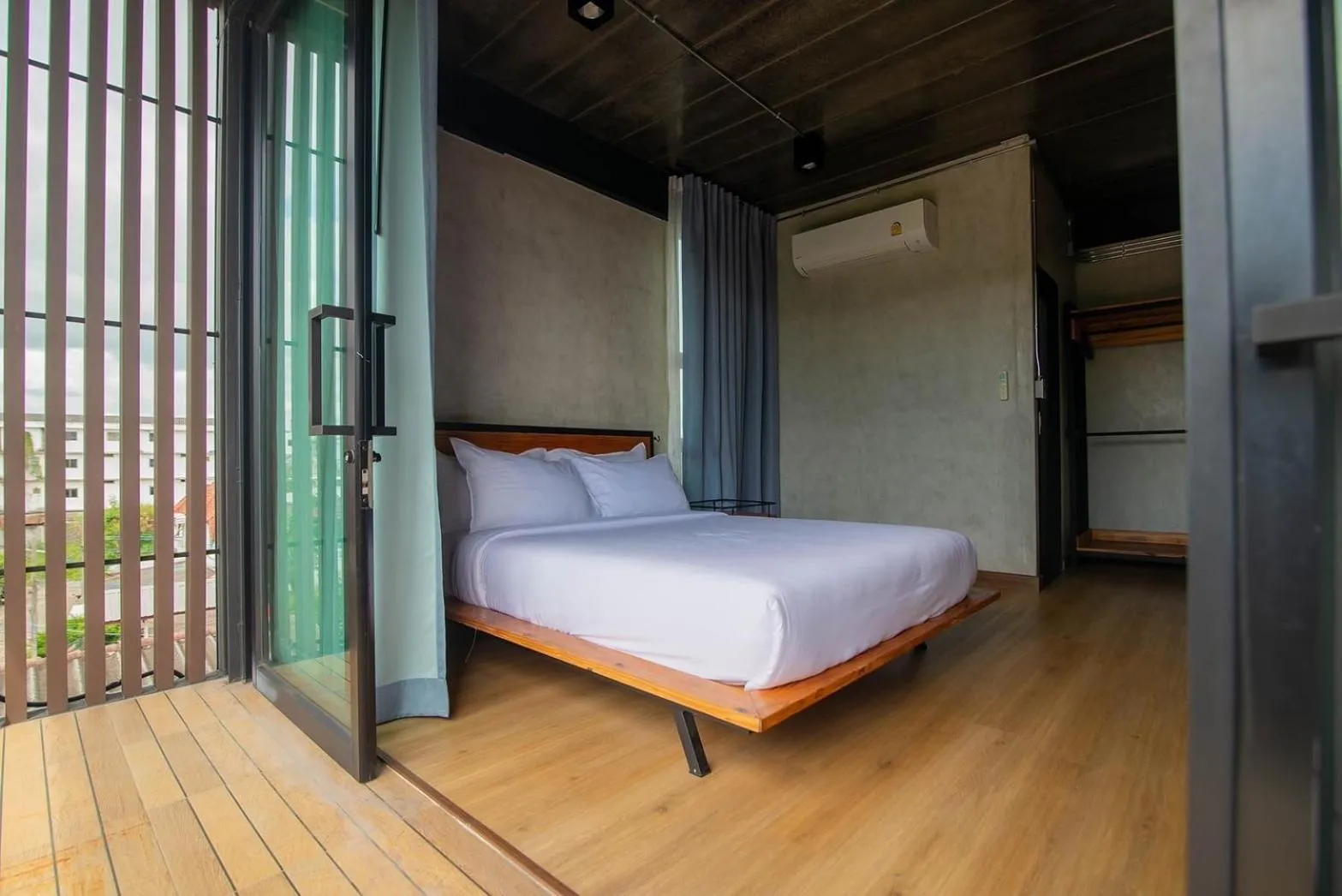 Bed in The Loft Bar365
