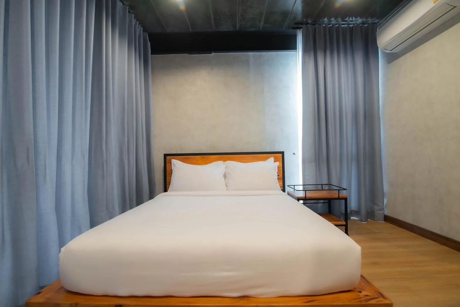 Bed in The Loft Bar365