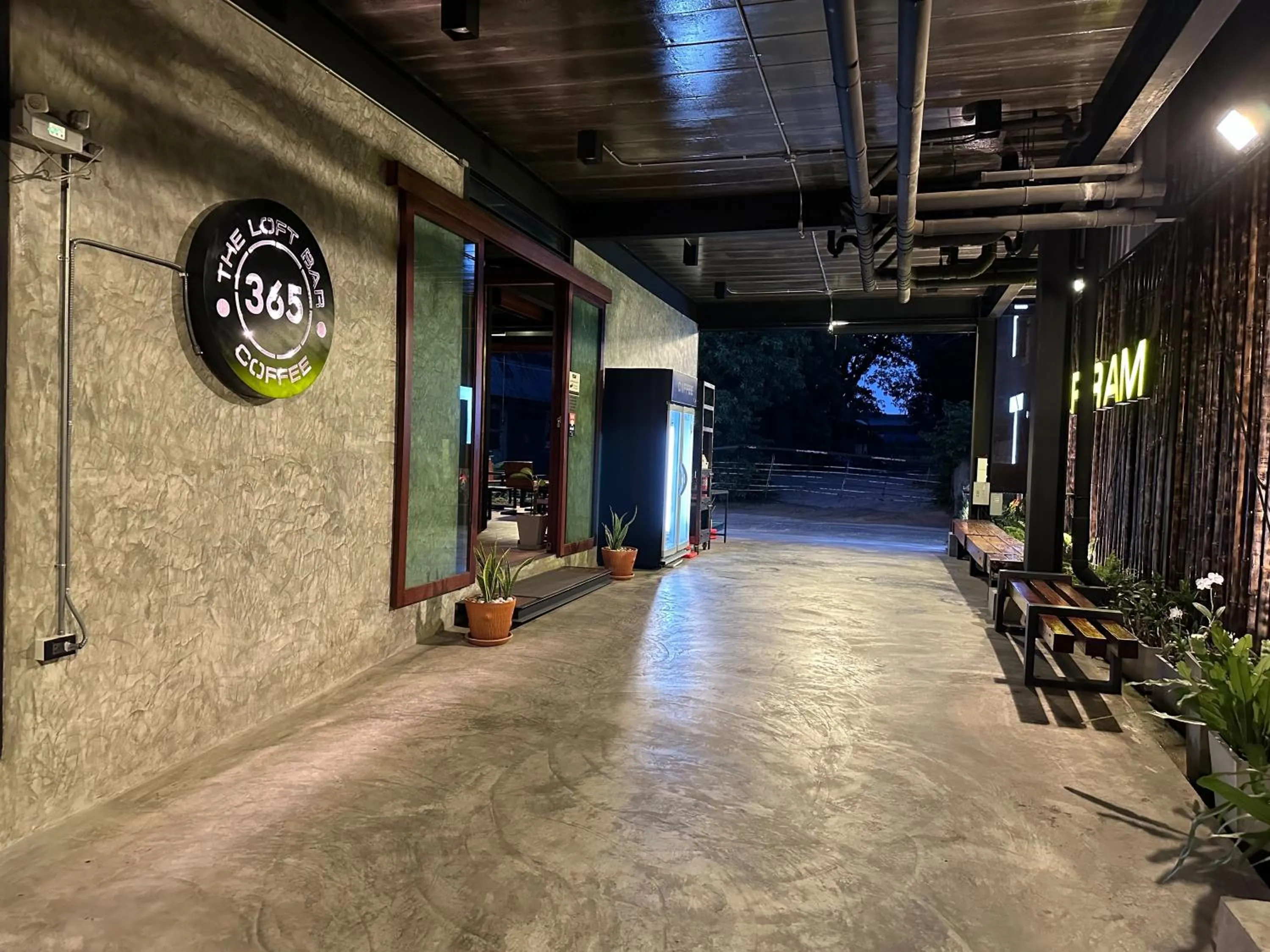 The Loft Bar365