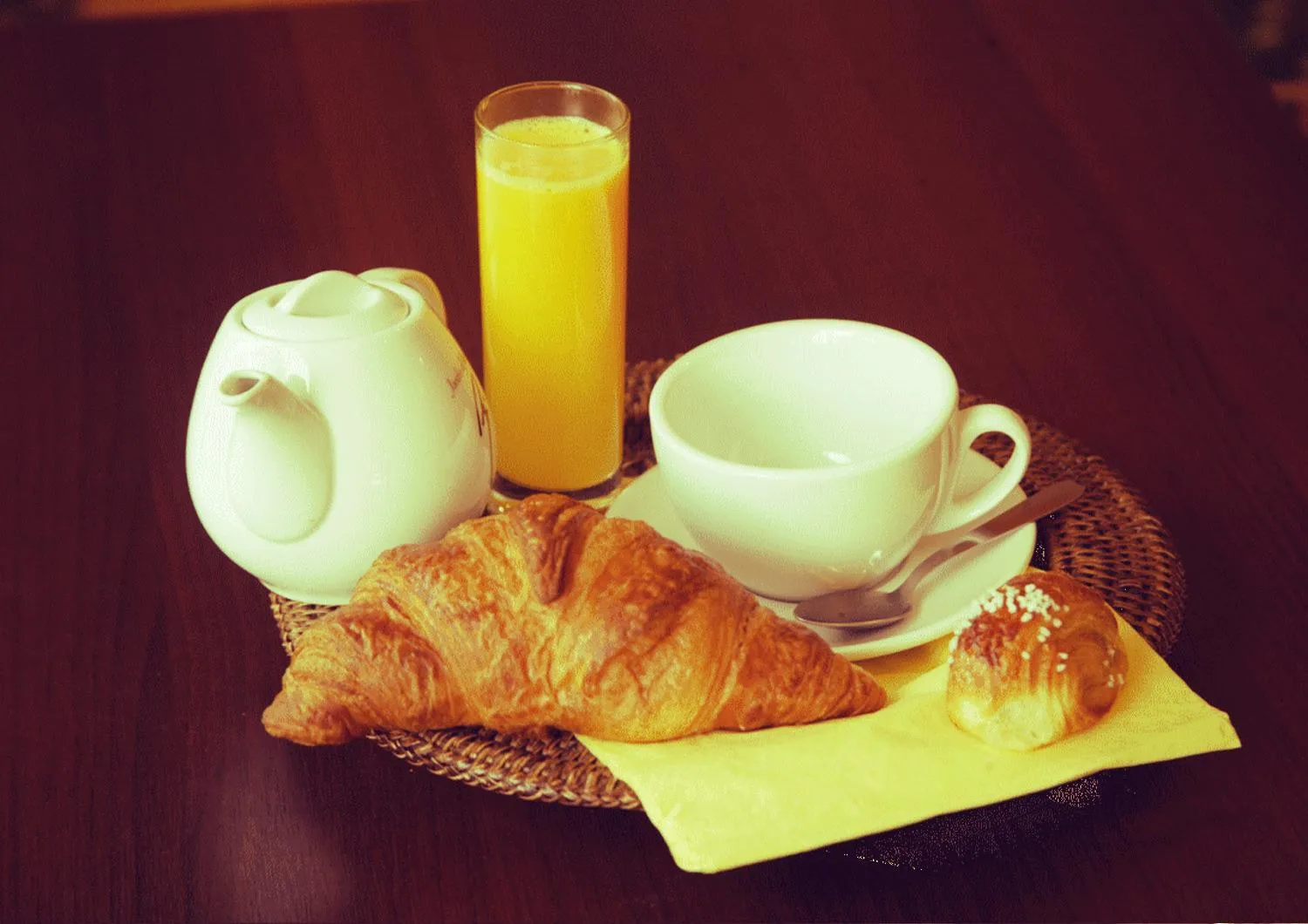 Breakfast in AUBERGE DU JEU D'ARC