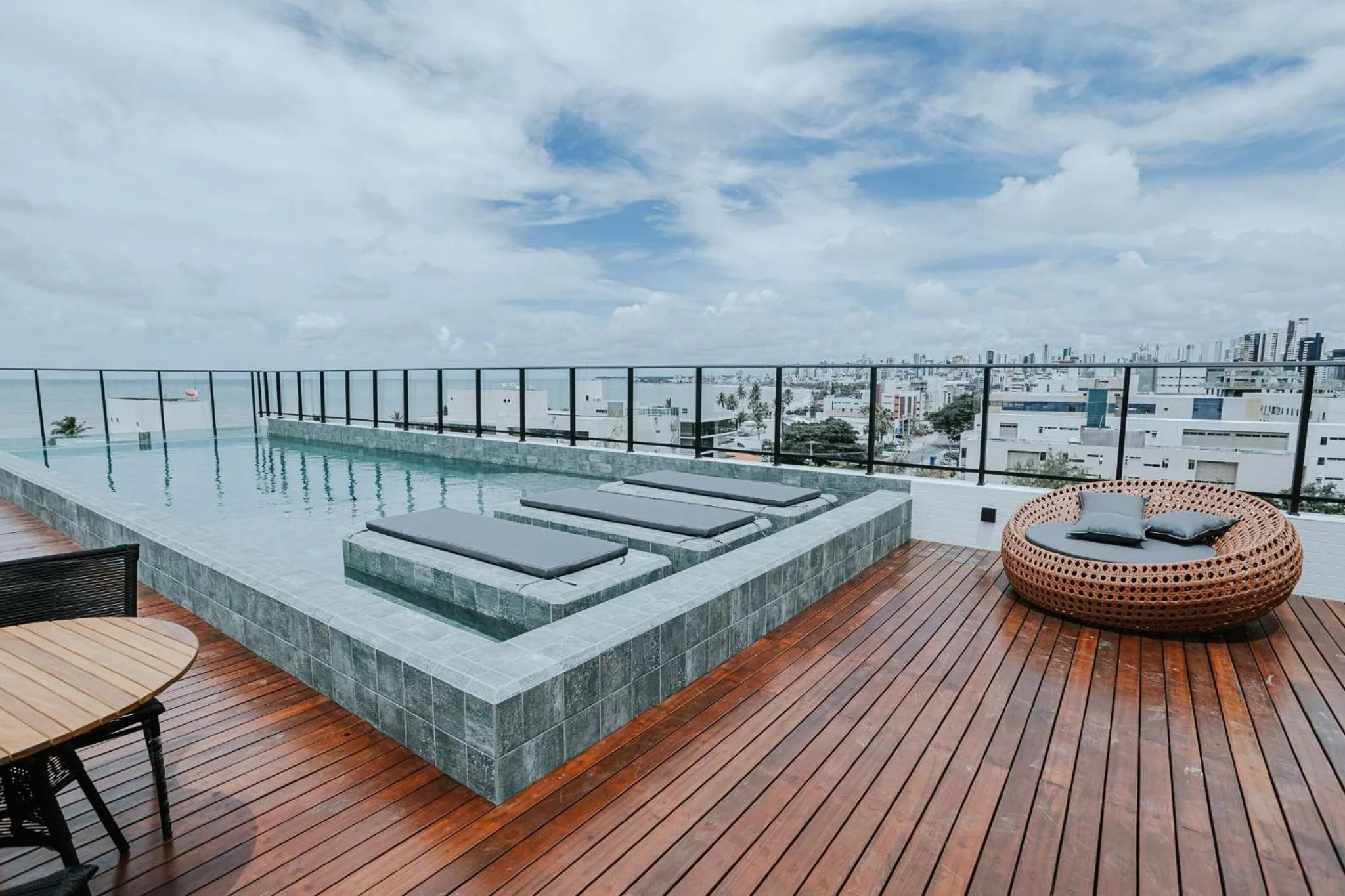 Swimming pool in Maravilhoso Studio no Bessa