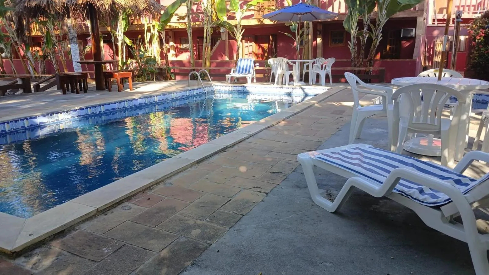 Swimming pool in Super Flats Geribá