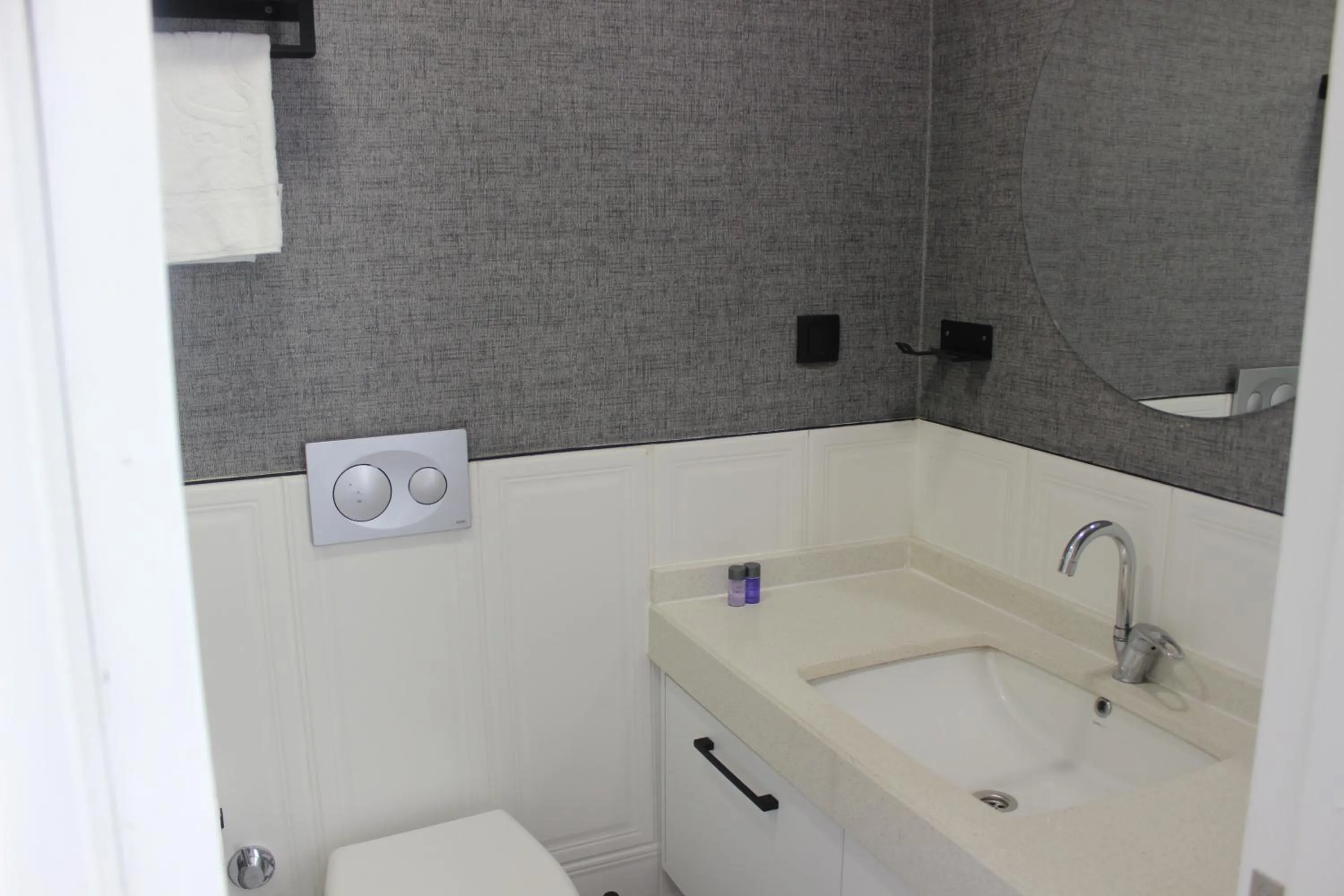 Bathroom in Cosy Suite