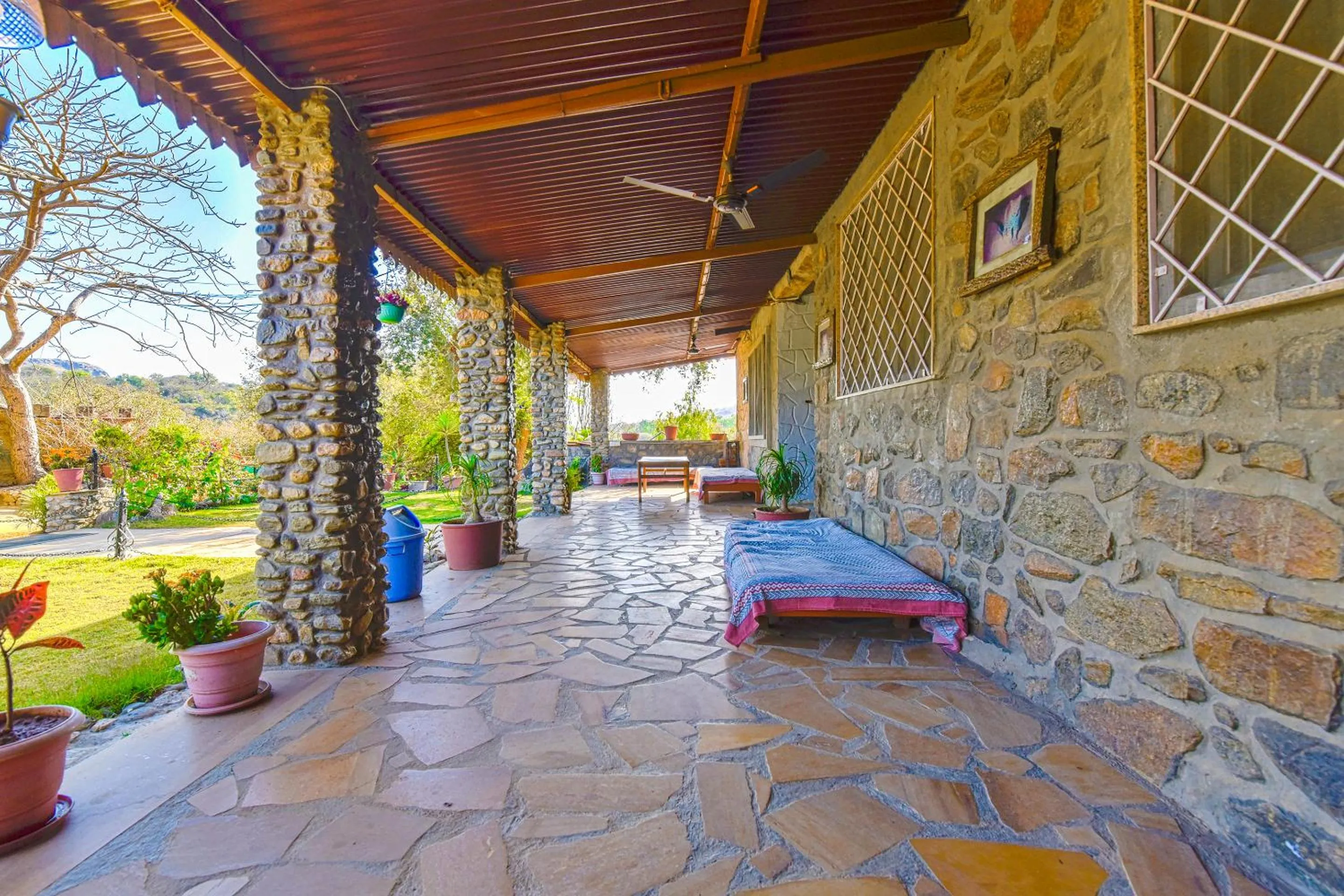 Patio in Castlle Rock, Mount Abu
