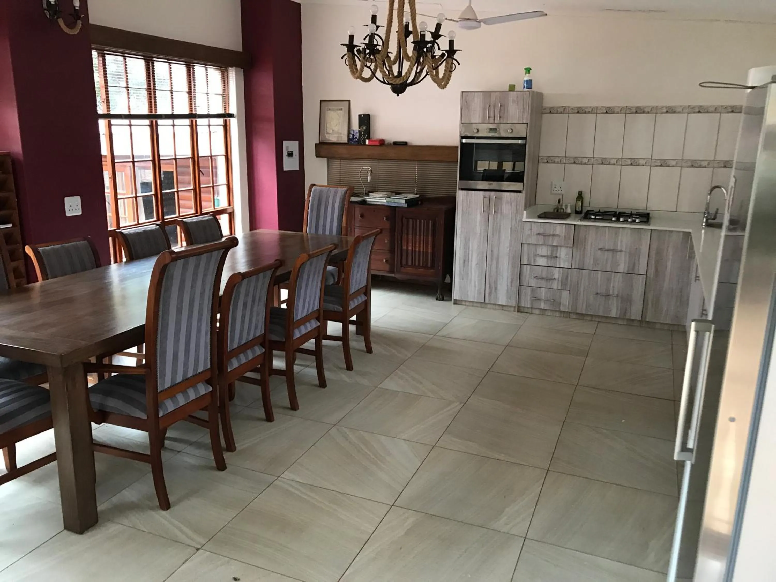 Kitchen or kitchenette in Amafu Forest Lodge