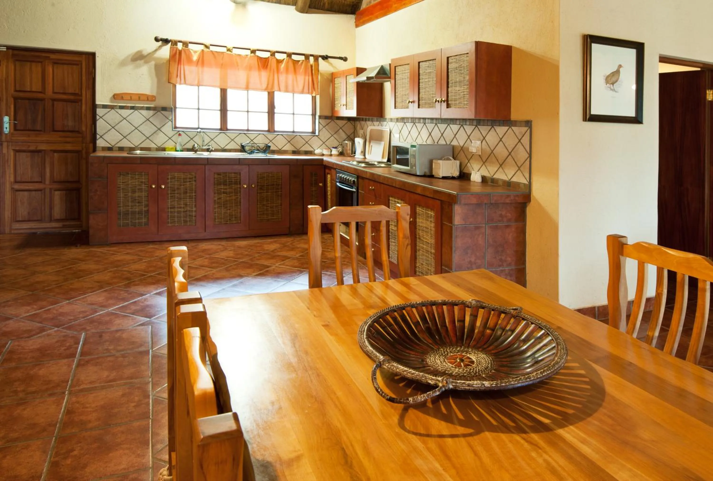 Kitchen or kitchenette in Amafu Forest Lodge