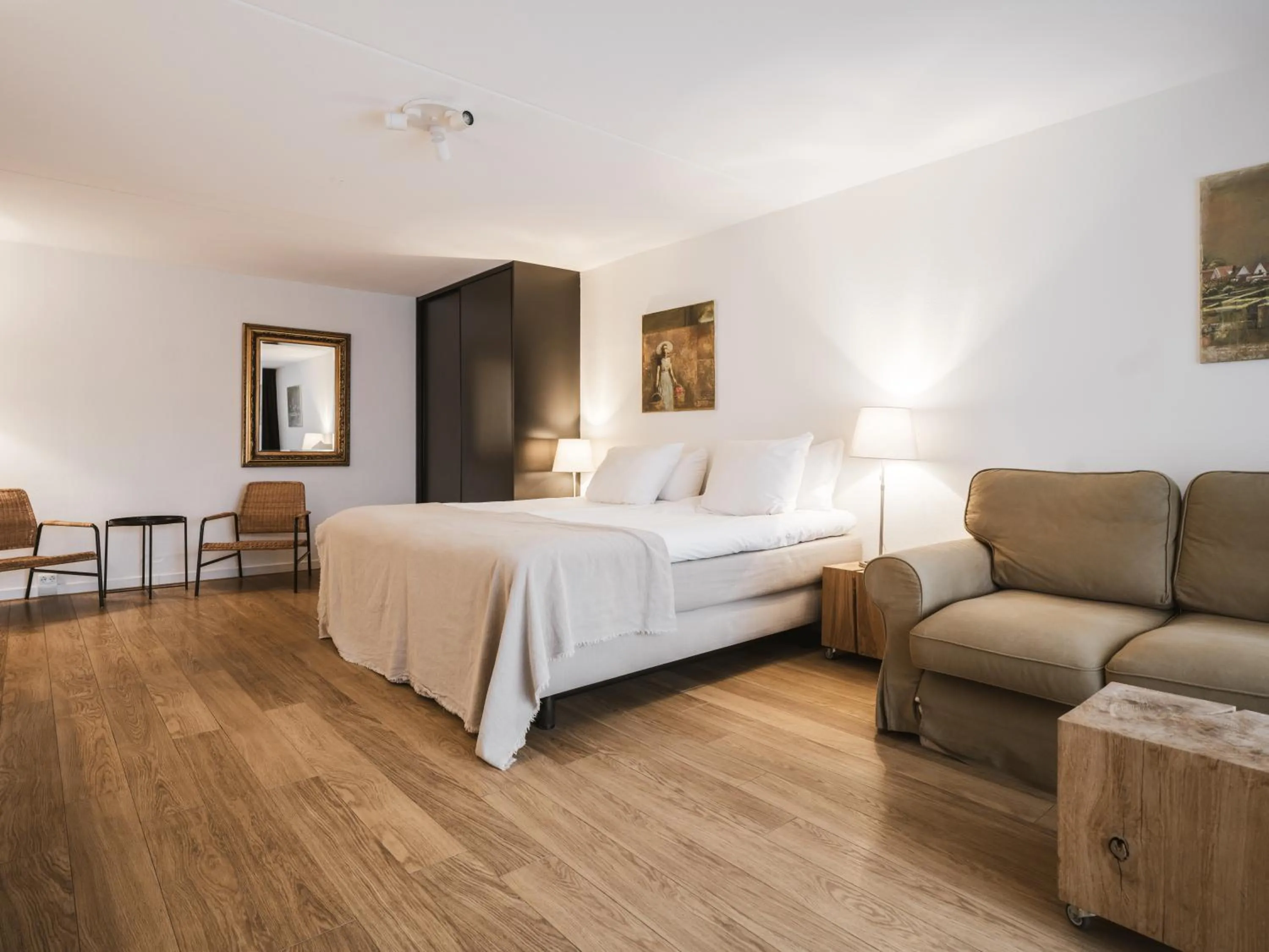 Bedroom, Bed in Strandhotel Domburg