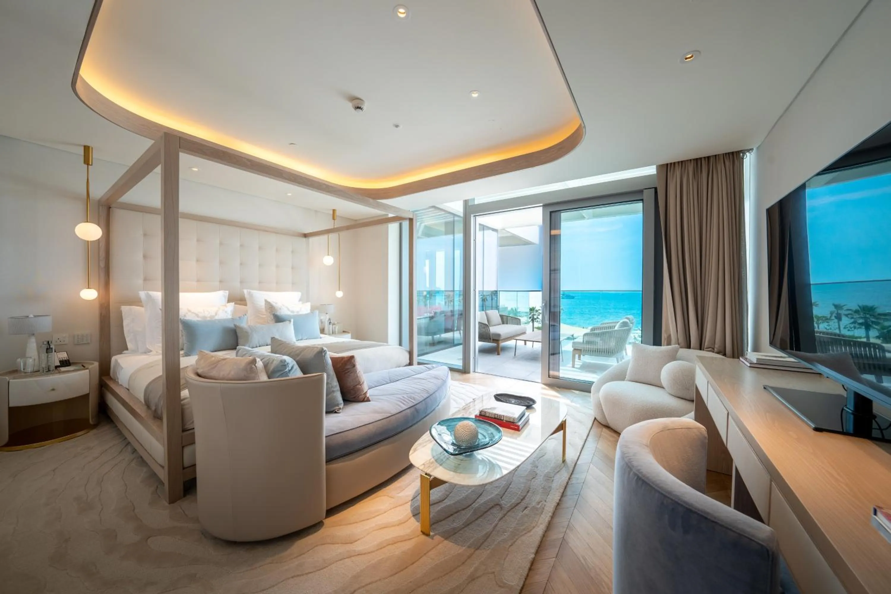 Living room in FIVE Luxe