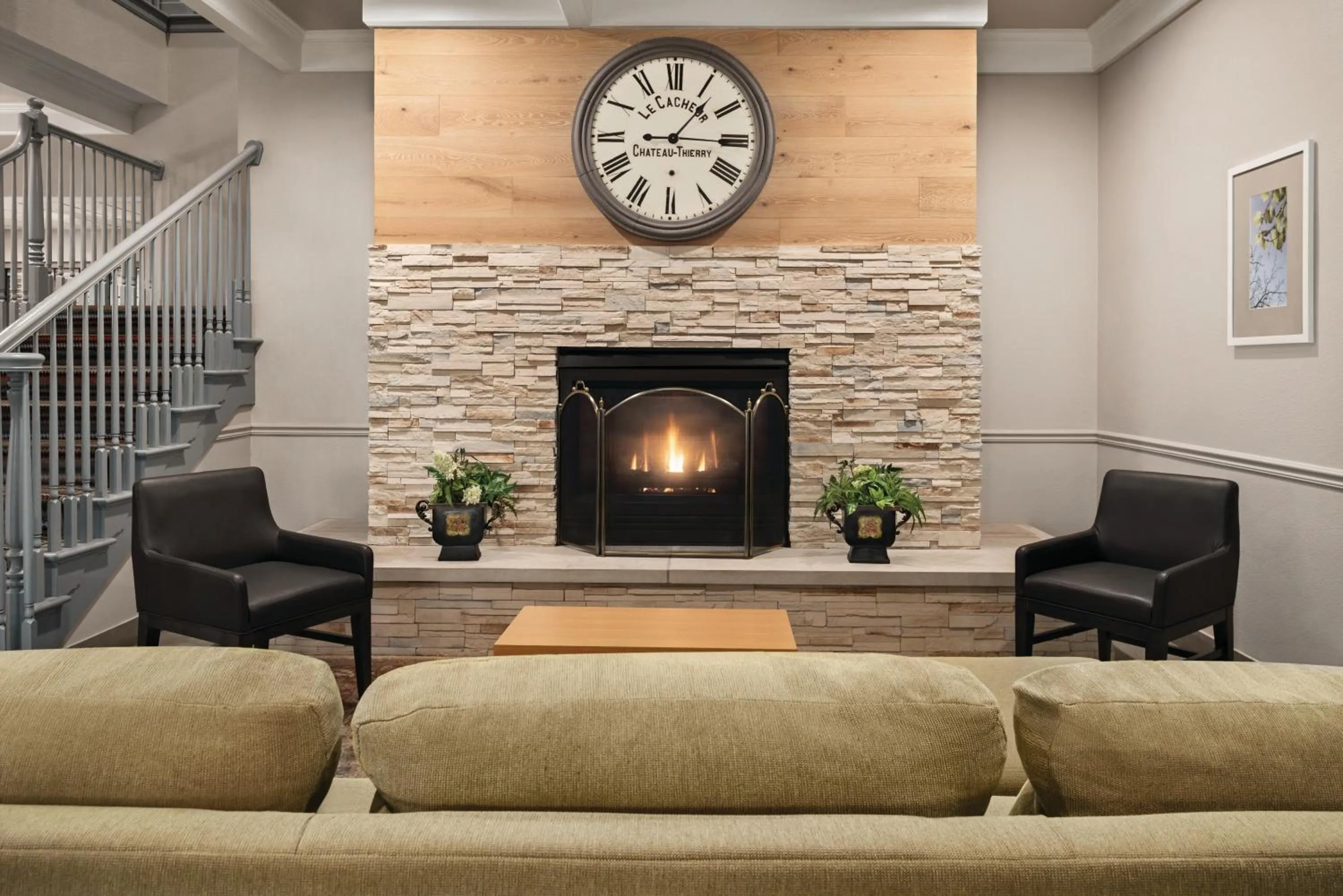 Lobby or reception in Country Inn & Suites by Radisson, Schaumburg, IL